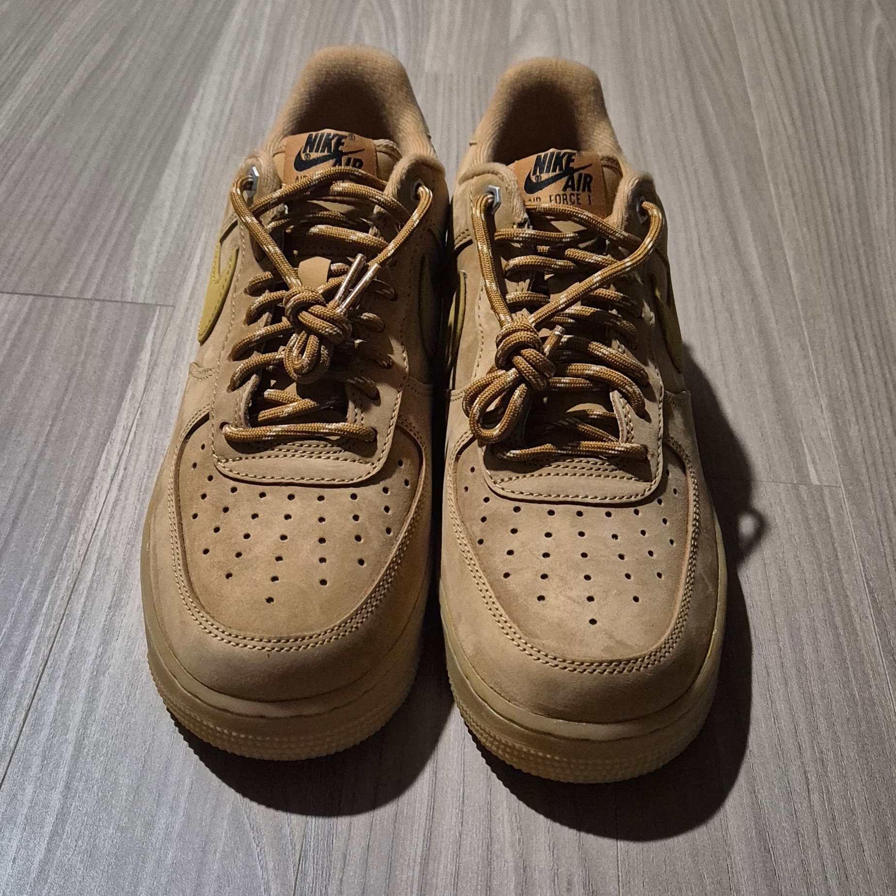 Nike Air Force 1 '07 WB Flax 착용 스타일 - 2