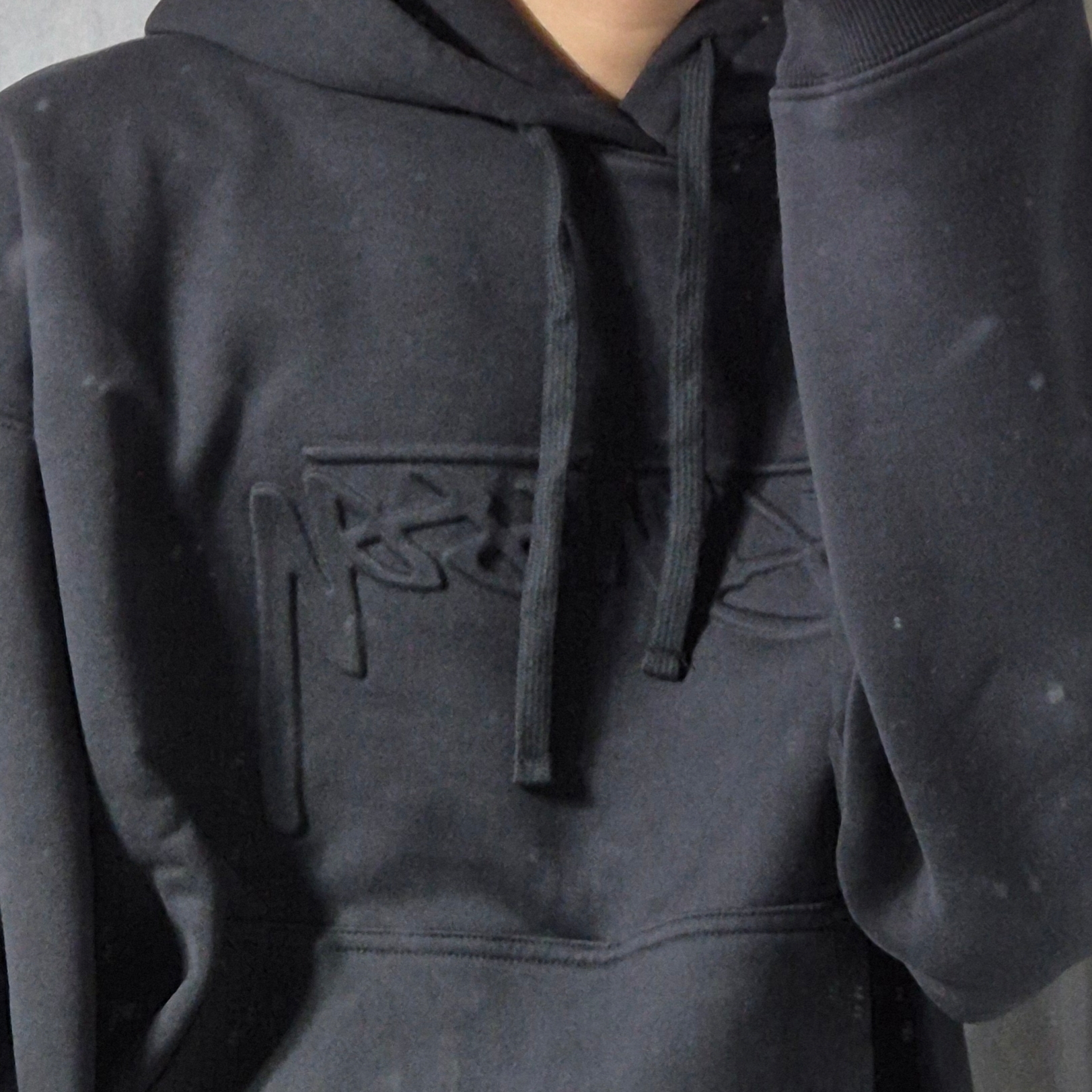 Stussy Relaxed Oversized Hoodie Black 착용 스타일 - 1