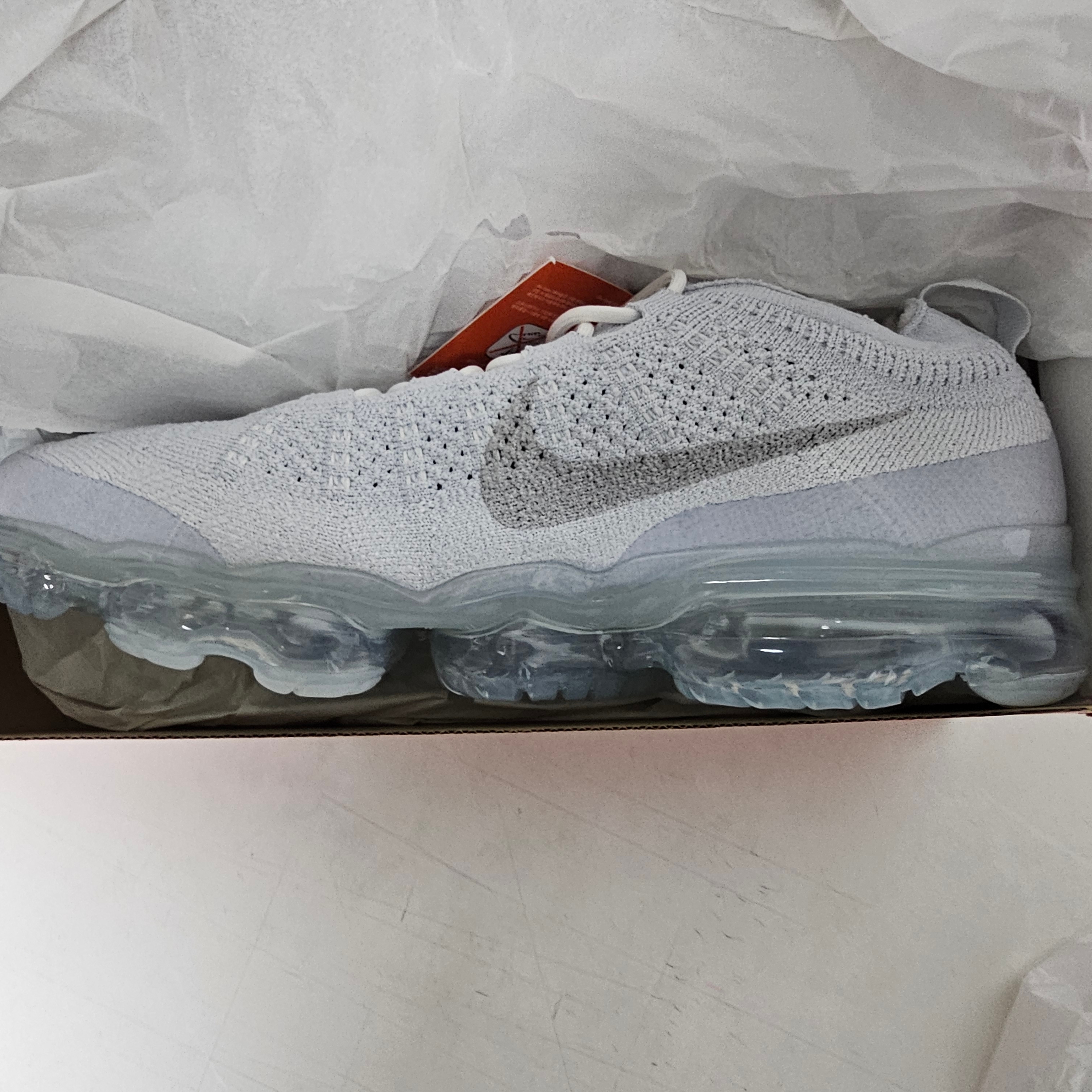 Nike Air VaporMax 2023 Flyknit Pure Platinum 착용 스타일