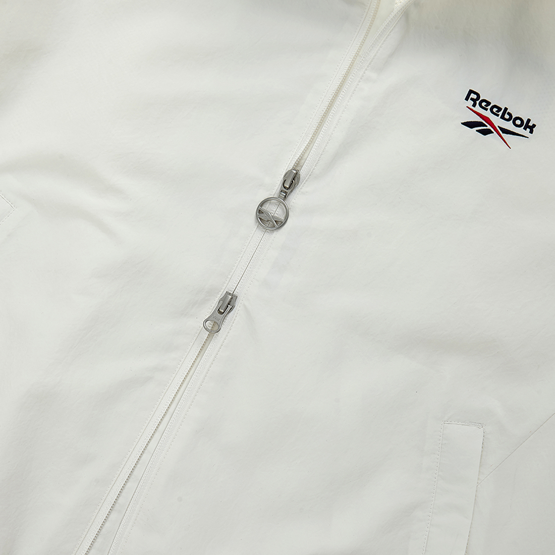 REJU5EJ13OW [6% 적립] Reebok Legend Warm-Up Windbreaker White - #4