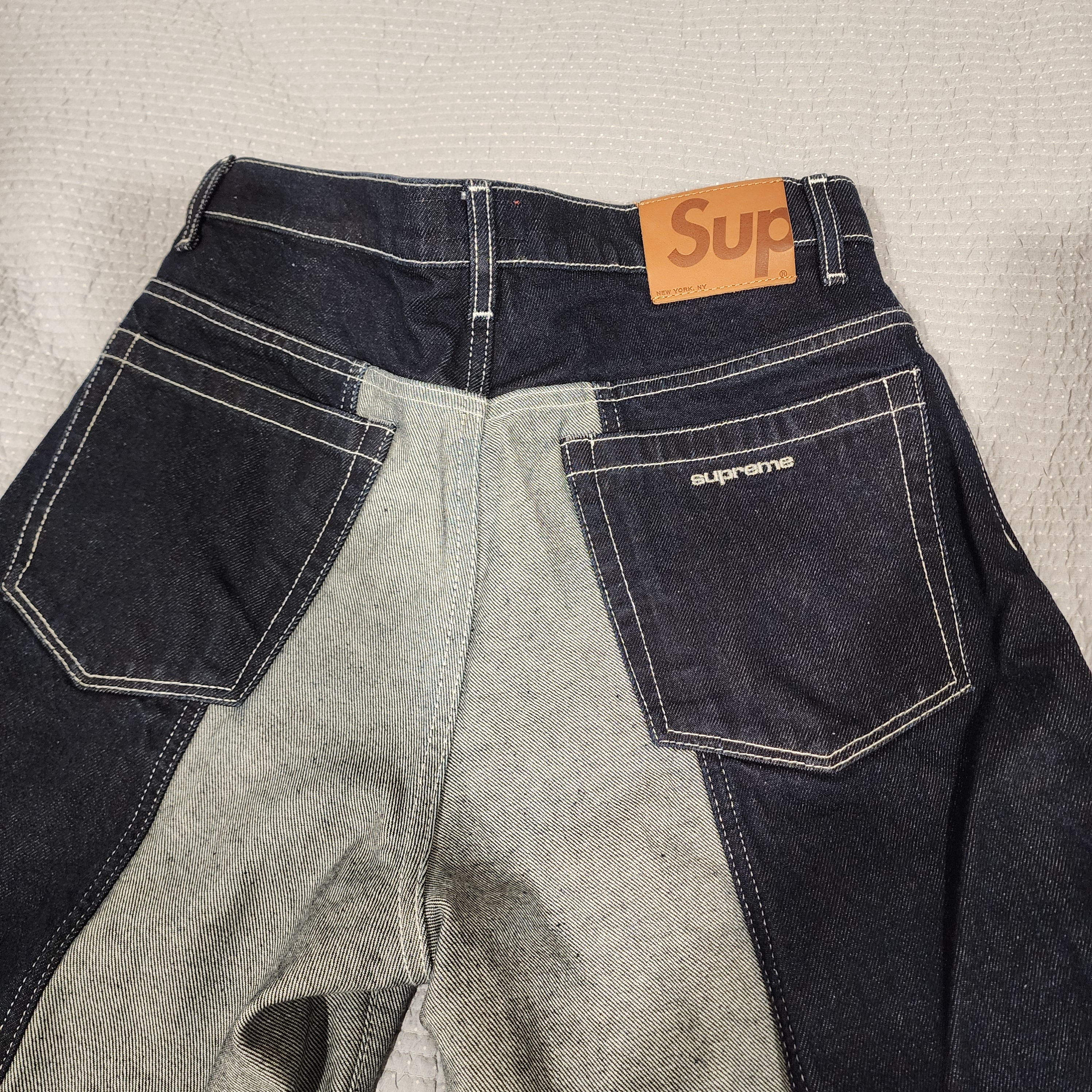 Supreme 2-Tone Paneled Baggy Jean Blue - 24FW 착용 스타일 - 3
