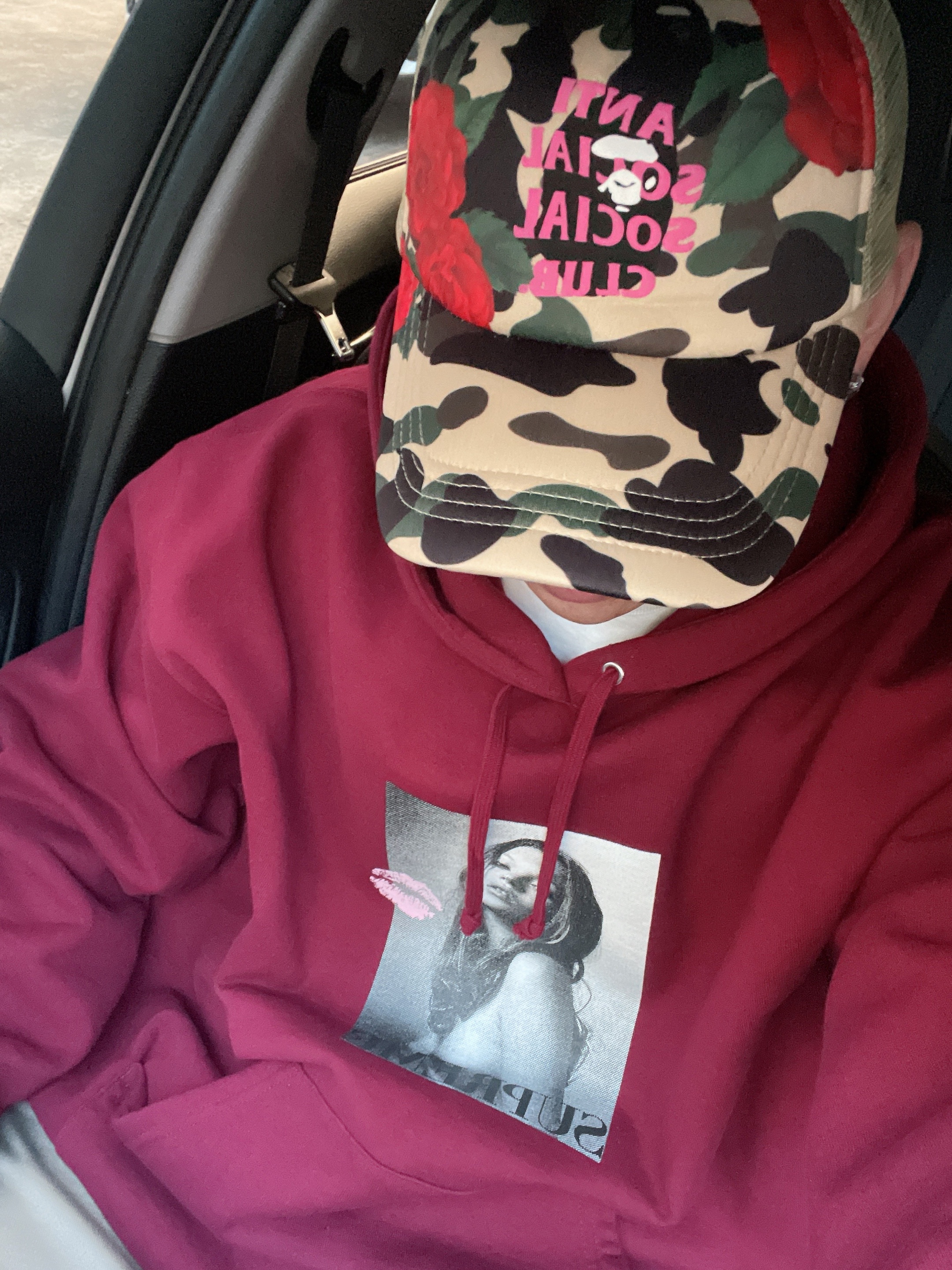 BAPE x Anti Social Social Club Mesh Cap Yellow, Supreme x Kate Moss Hooded Sweatshirt Cardinal - 24FW 착용 스타일