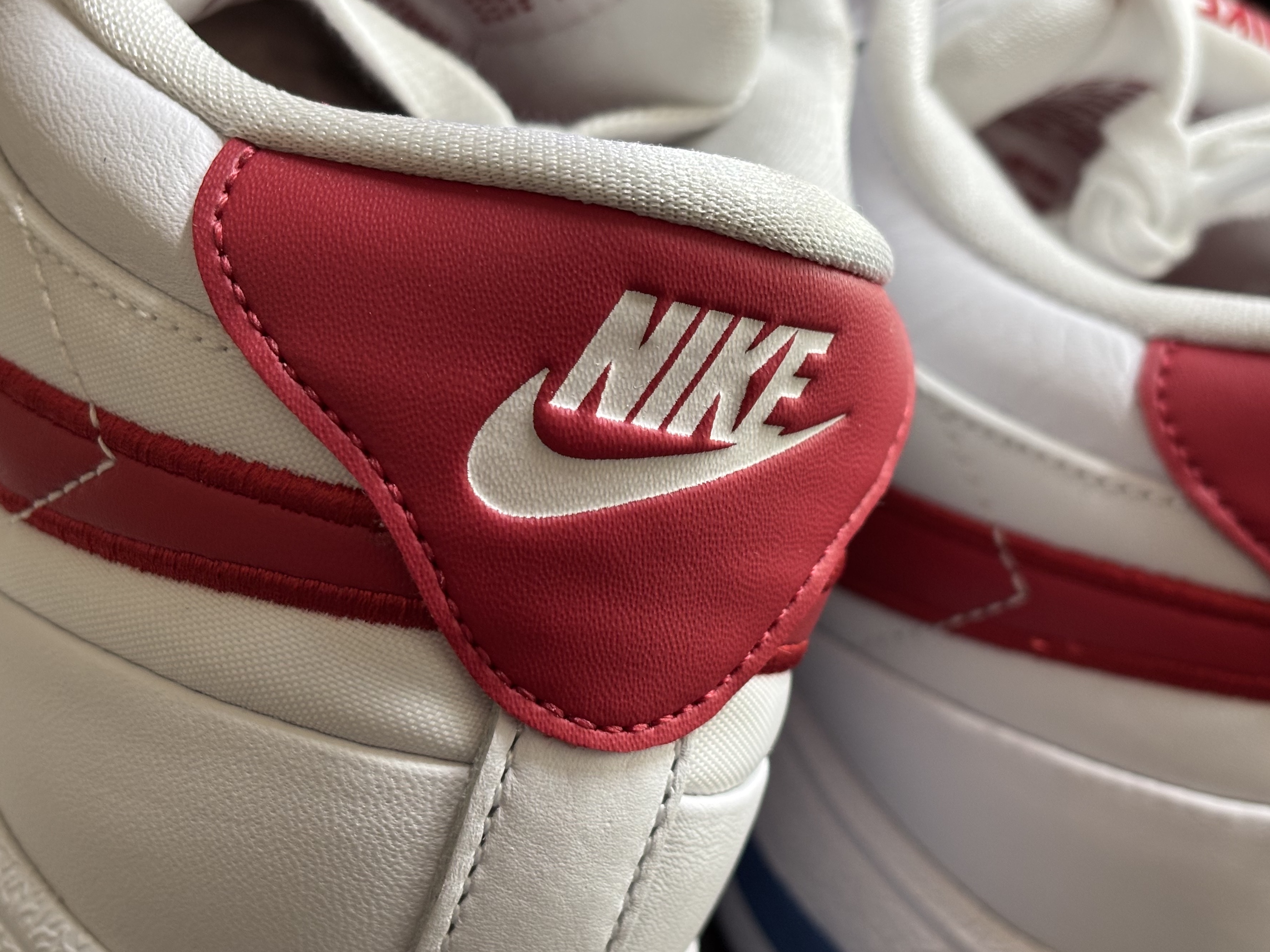 Nike Book 1 Forrest Gump 착용 스타일 - 3