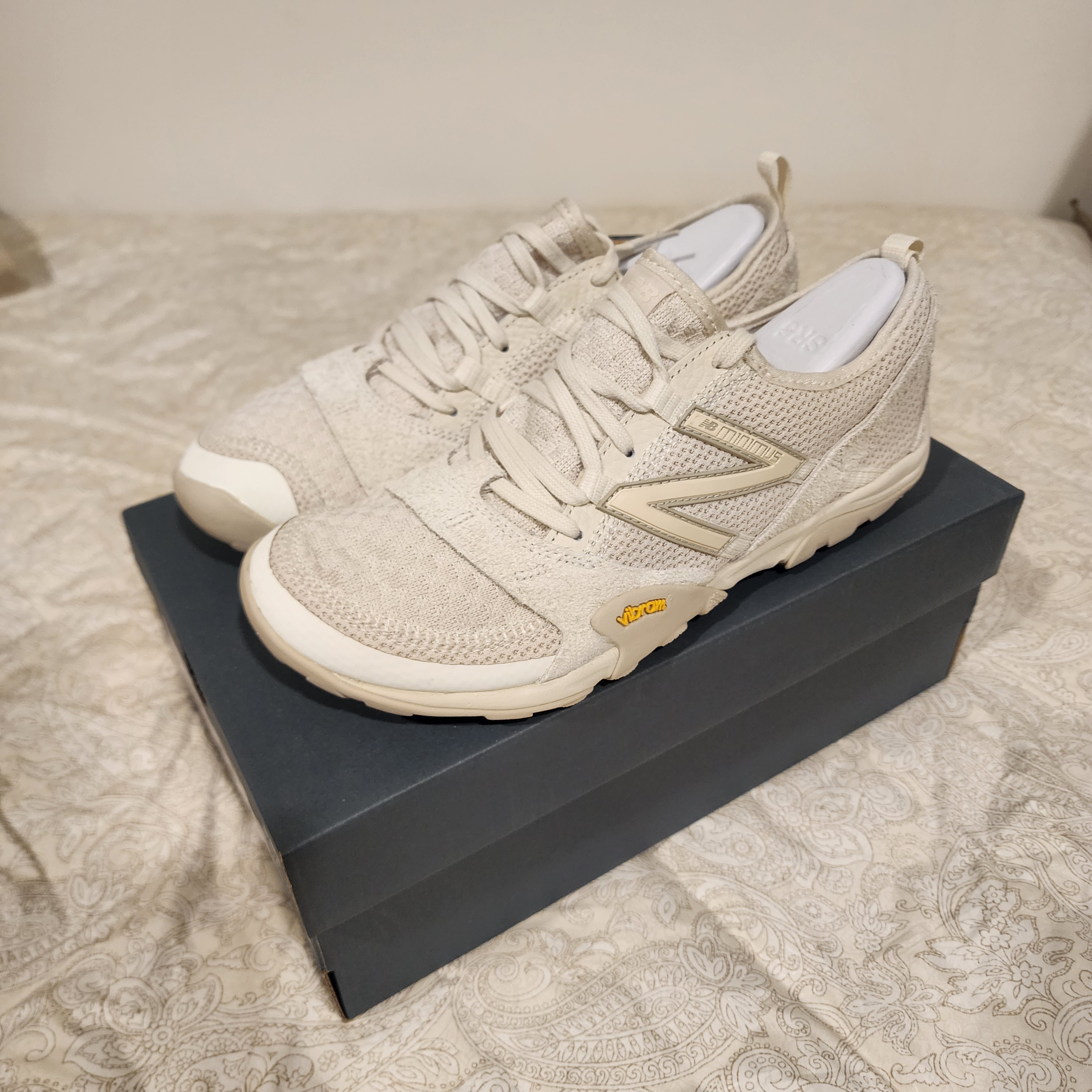New Balance Minimus MT10O Beige 착용 스타일 - 1