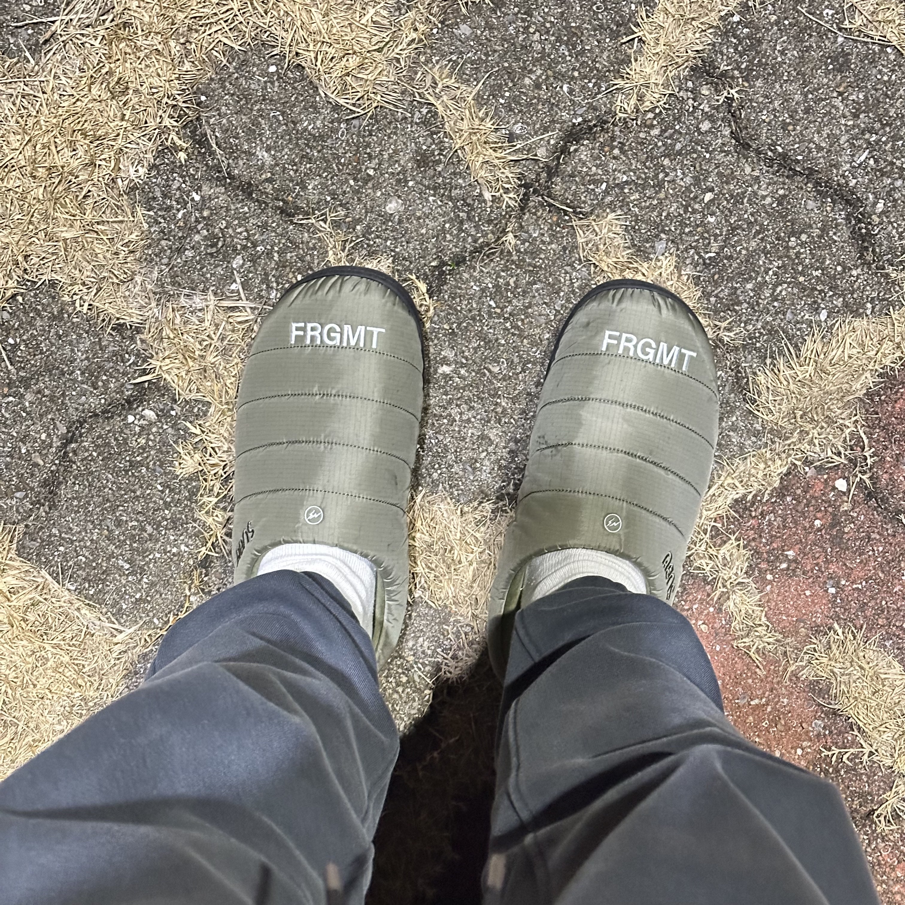 Subu x Nanga x Fragment Winter Sandal Khaki 착용 스타일