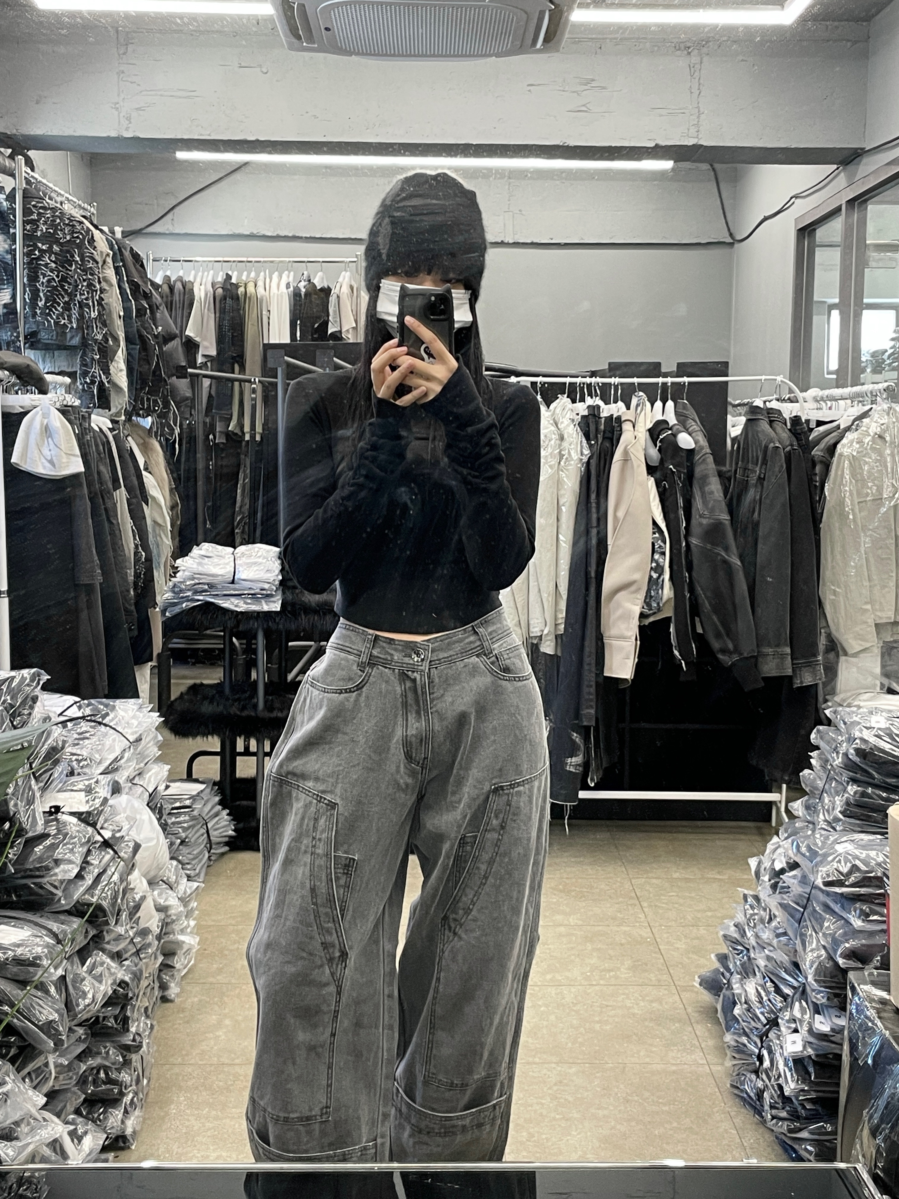 BLR Dyed Multi Cargo Carpenter Pants Light Grey 착용 스타일 - 2