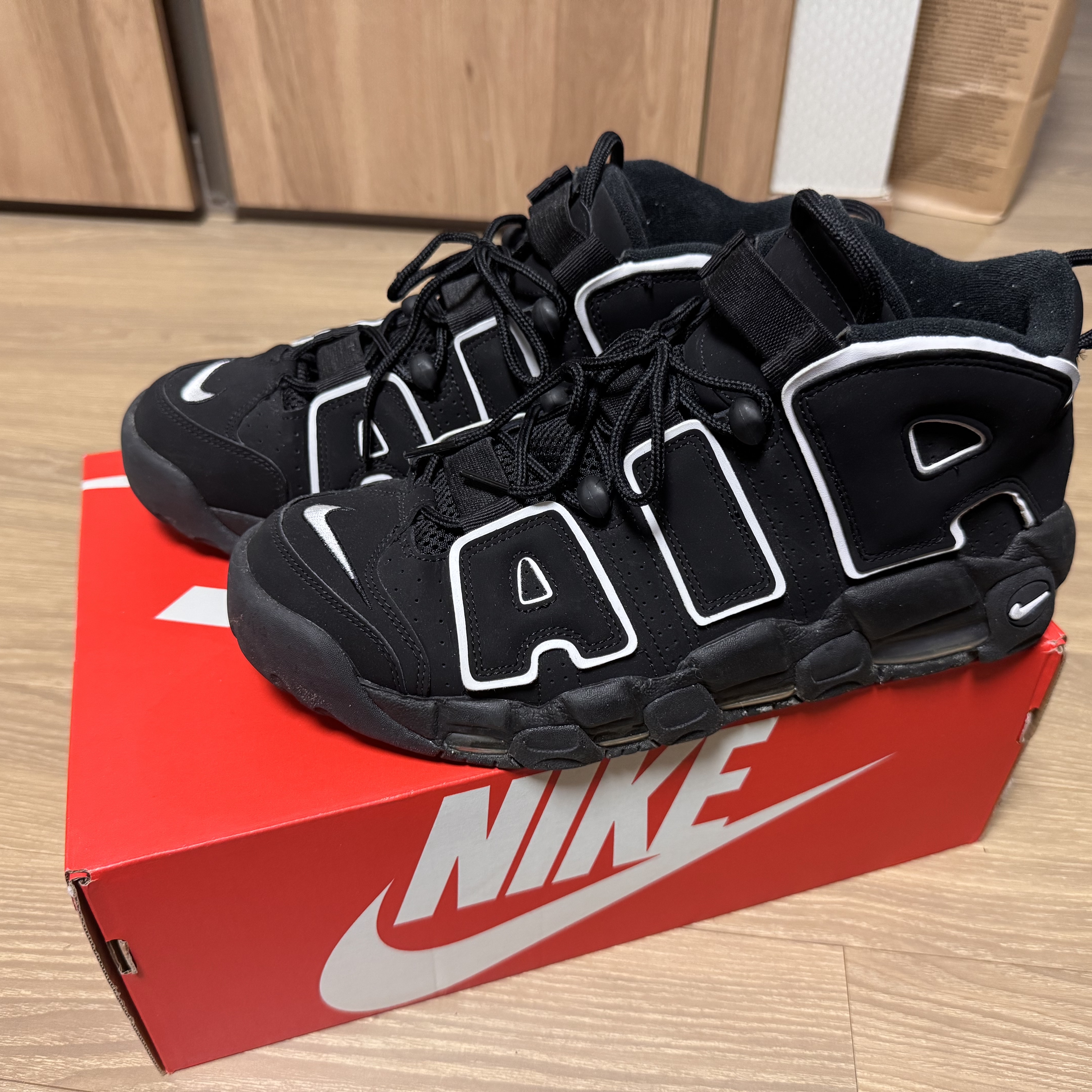 Nike Air More Uptempo Black White 2020 착용 스타일
