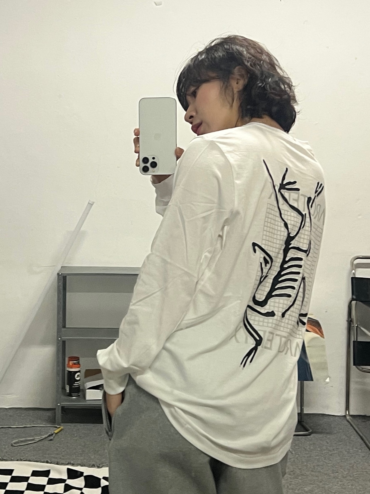 Arc'teryx Arc'Multi Bird Logo LS T-Shirt White Light, Nike x Stussy NRG RA Fleece Pants Dark Grey Heather (DJ9491-063) 착용 스타일 - 1