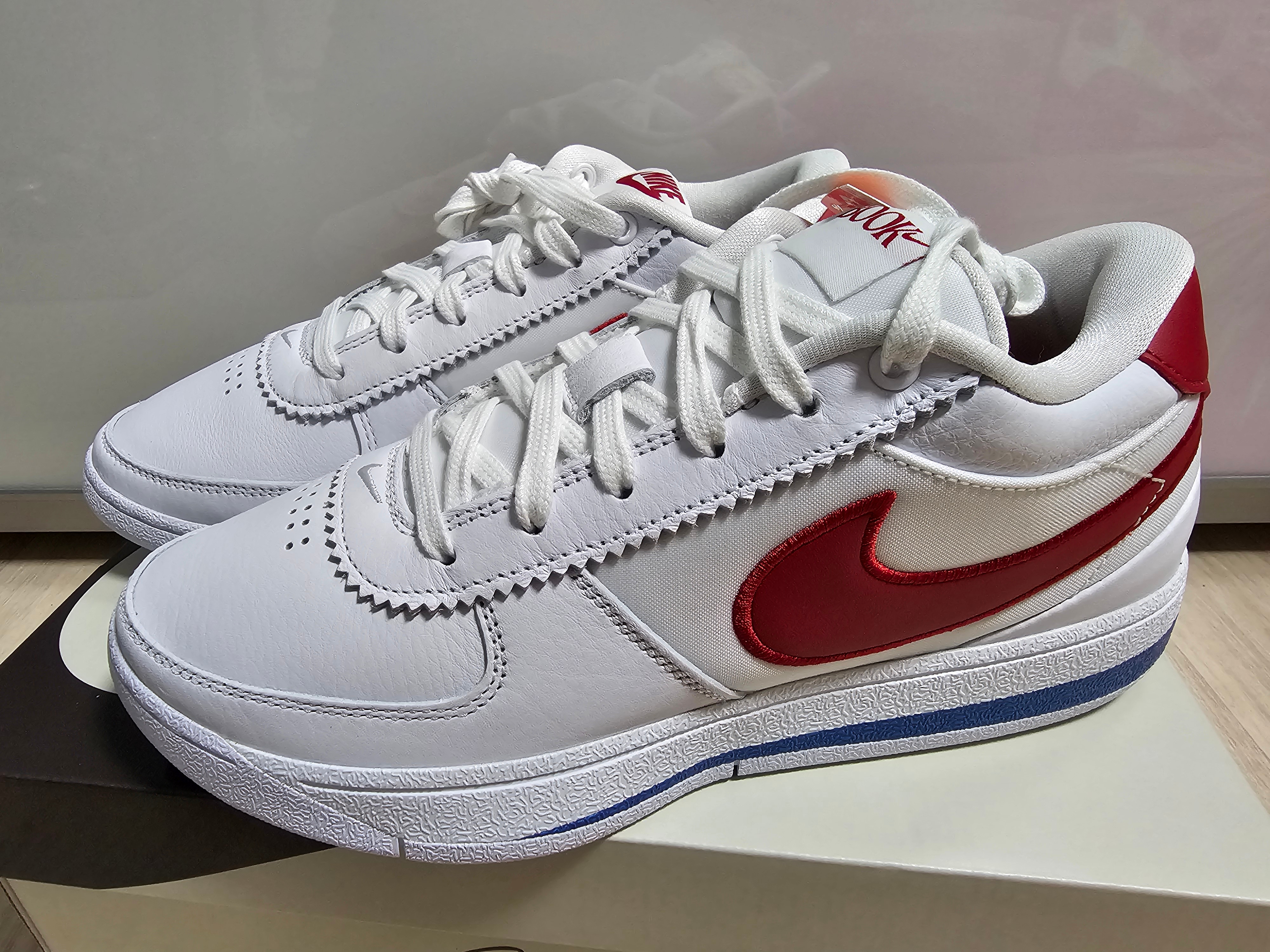 Nike Book 1 Forrest Gump 착용 스타일 - 1