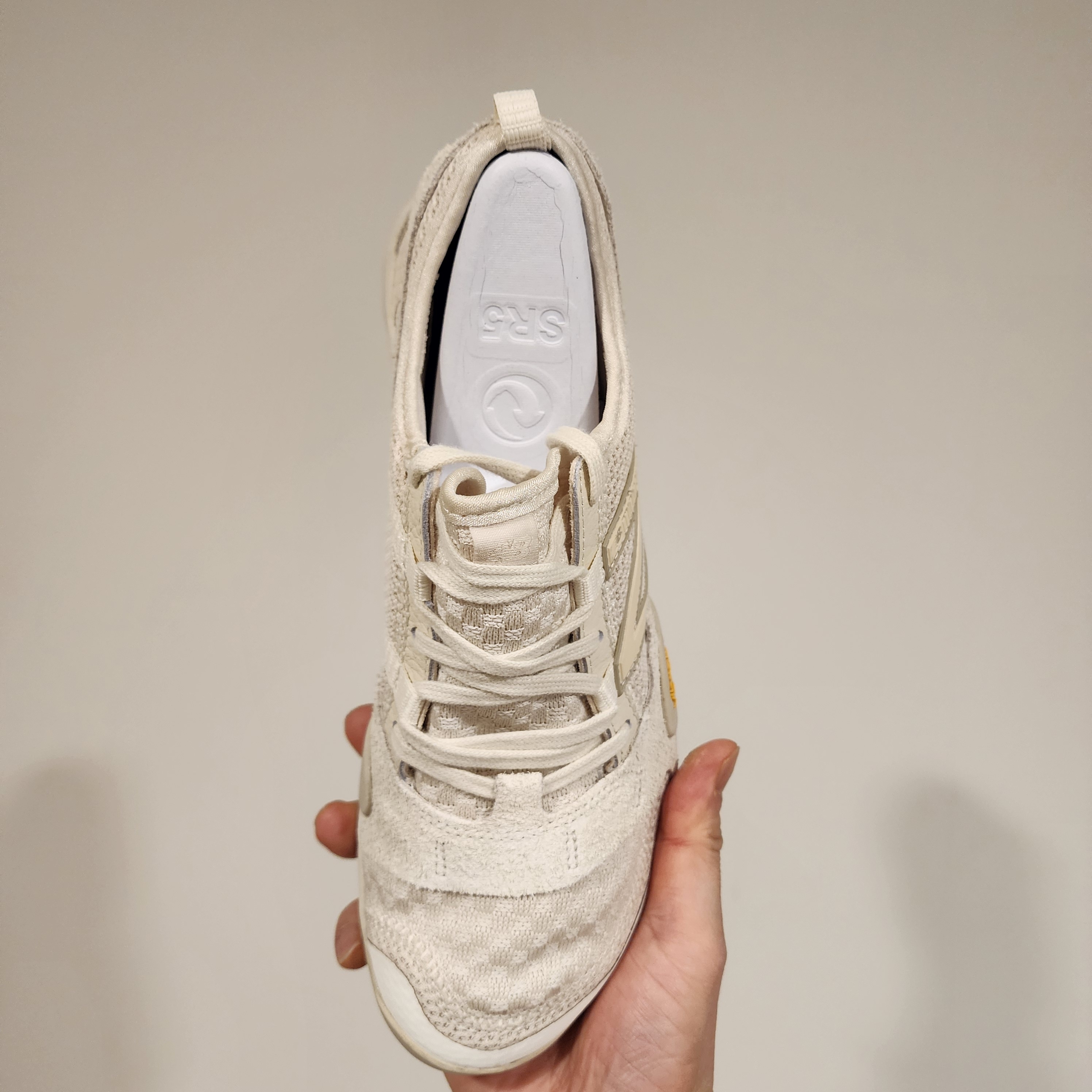 New Balance Minimus MT10O Beige 착용 스타일 - 5