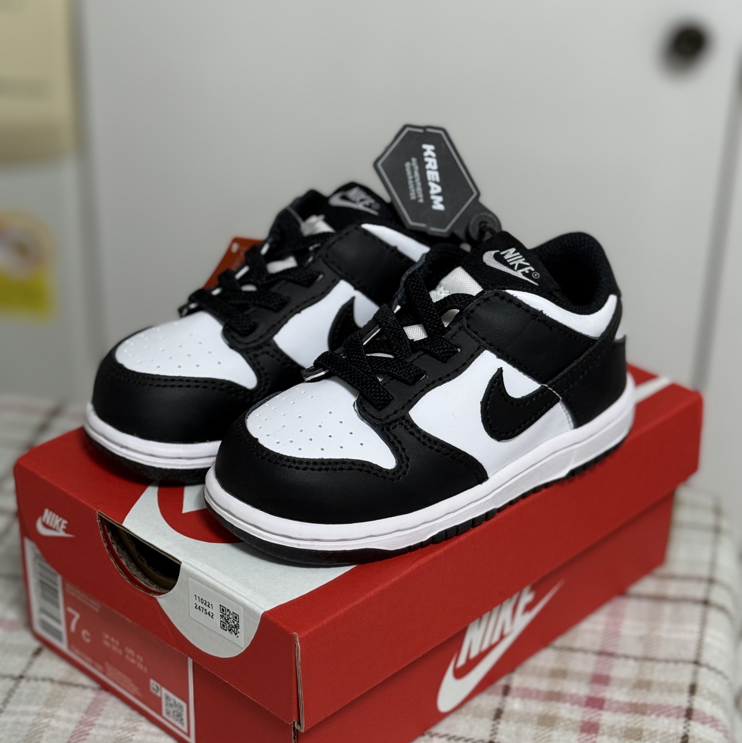 (TD) Nike Dunk Low Black 착용 스타일