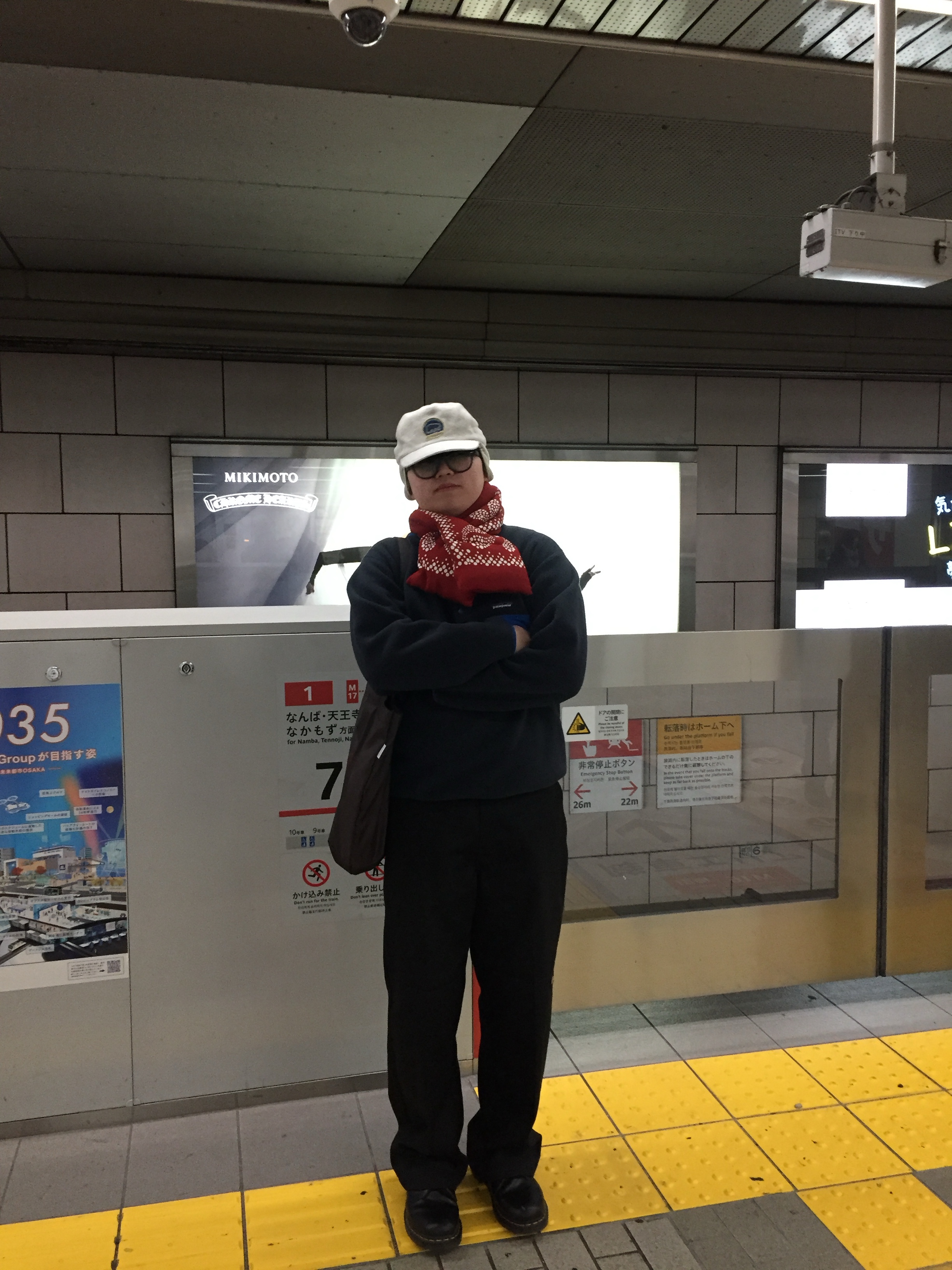 Patagonia Synchilla Snap-T Fleece Pullover Pitch Blue, Kapital Hemp Rayon Bandana Pattern Kesa Muffler Red 착용 스타일 - 1