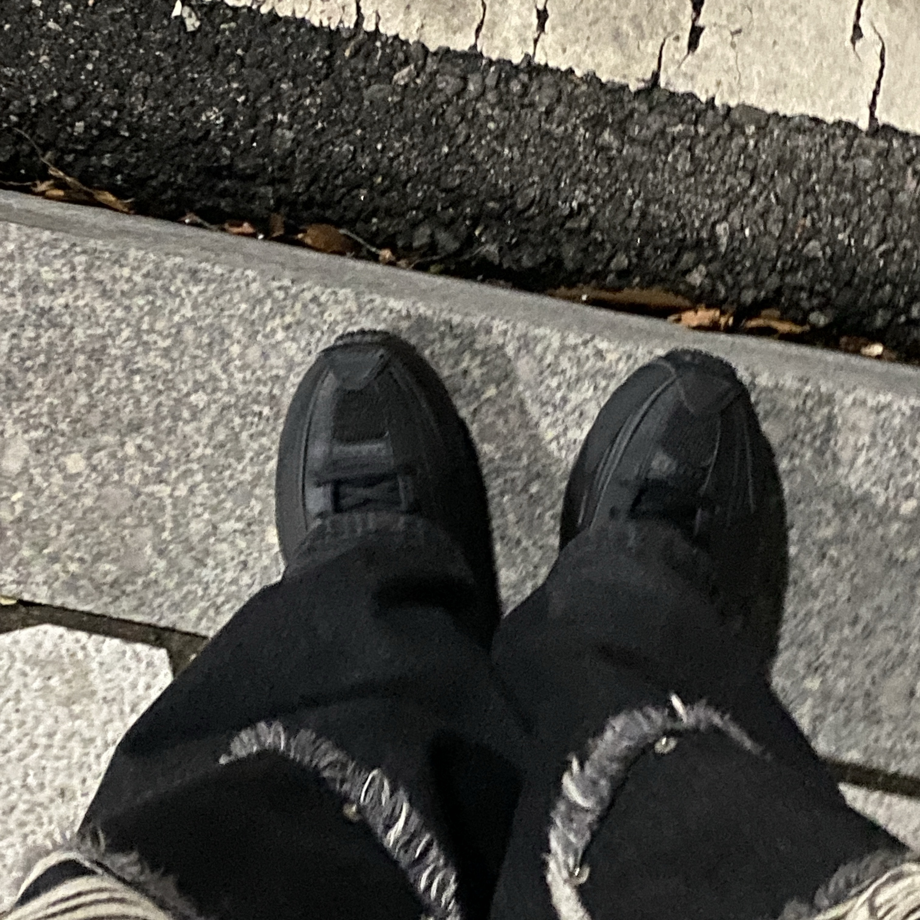 (W) Nike Shox R4 Black 착용 스타일