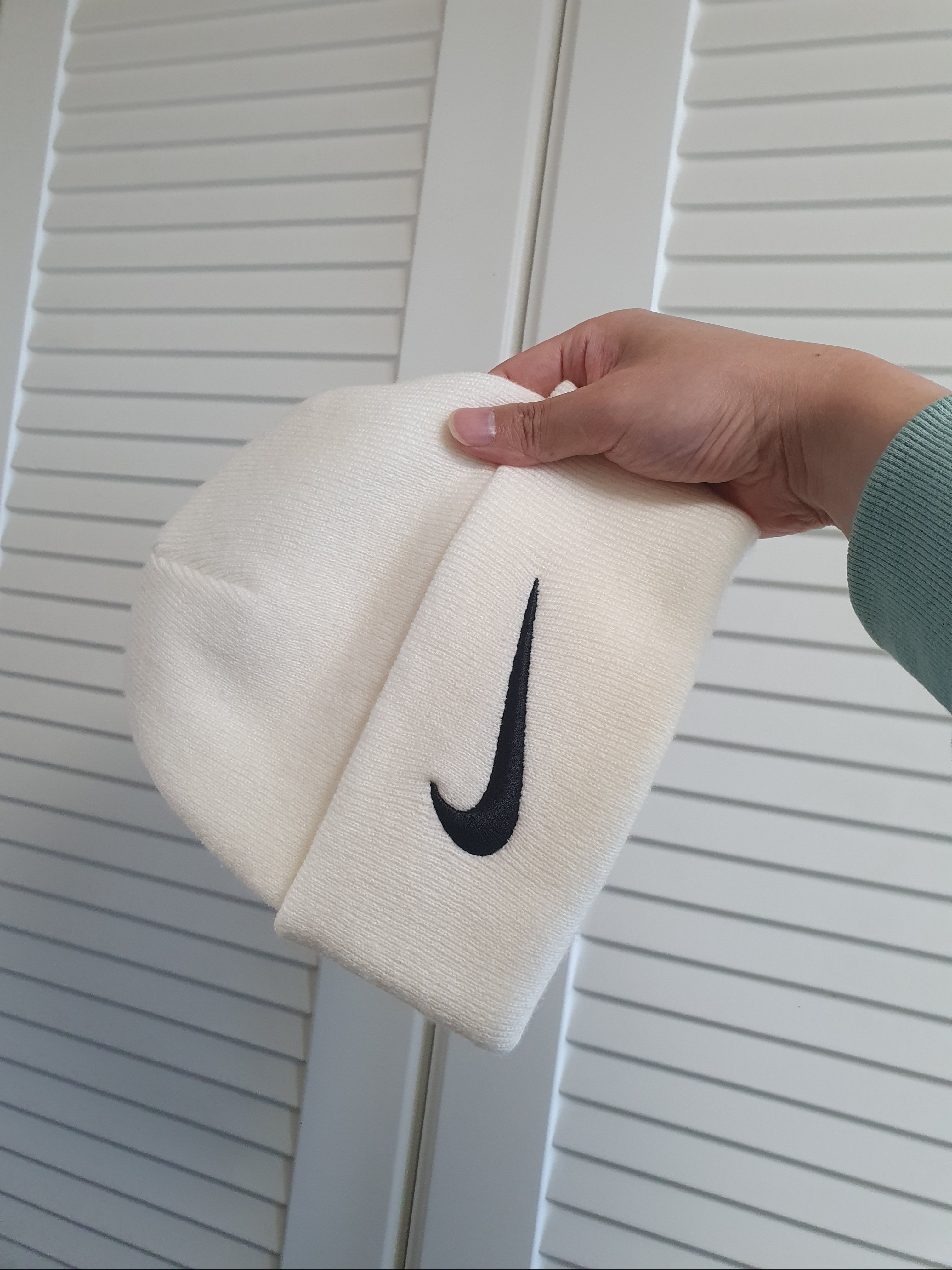 nike stussy beanie white