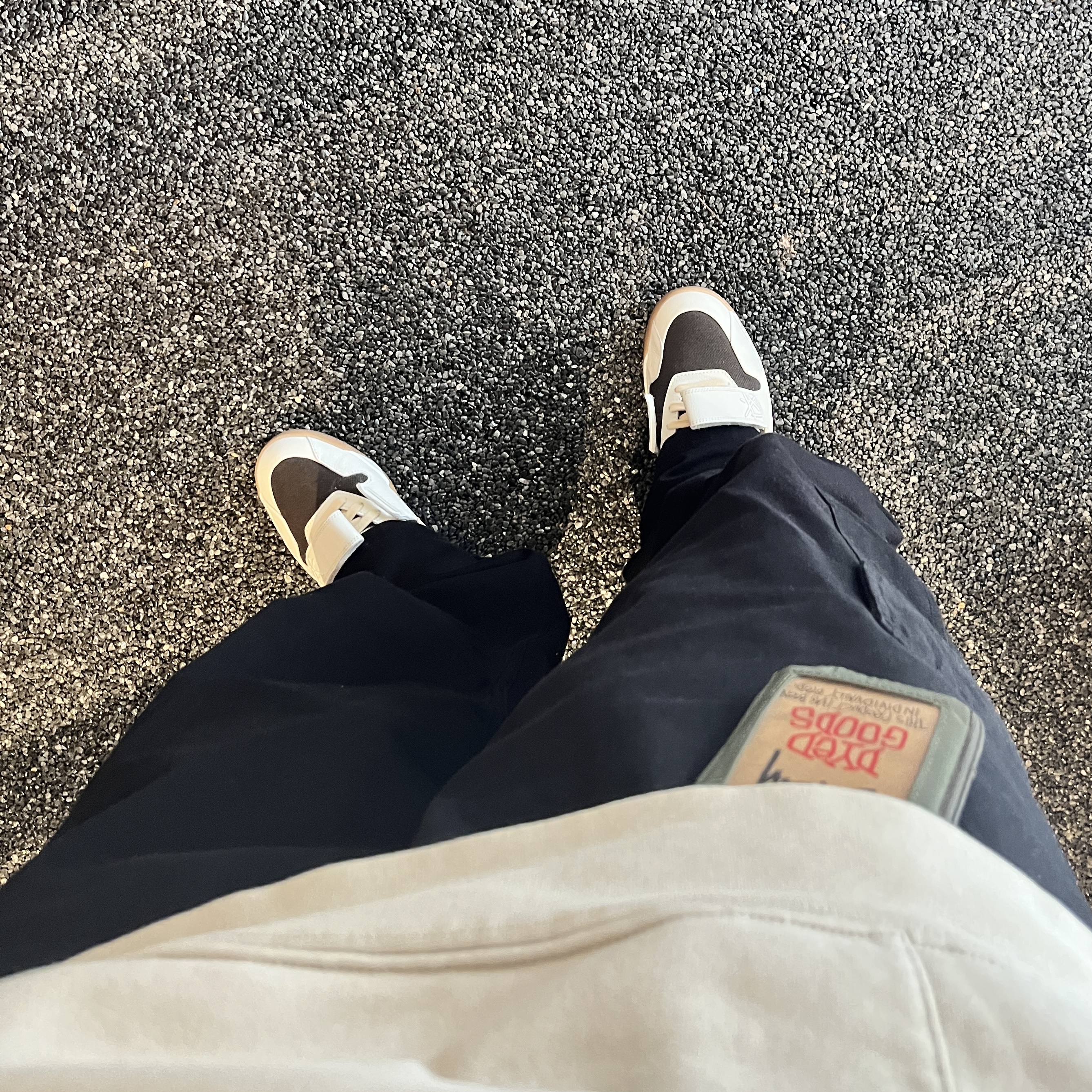 Nike x Stussy Reversible Jacket Black (FJ9153-010), Jordan x Travis Scott Jumpman Jack TR Sail and Dark Mocha 착용 스타일 - 7
