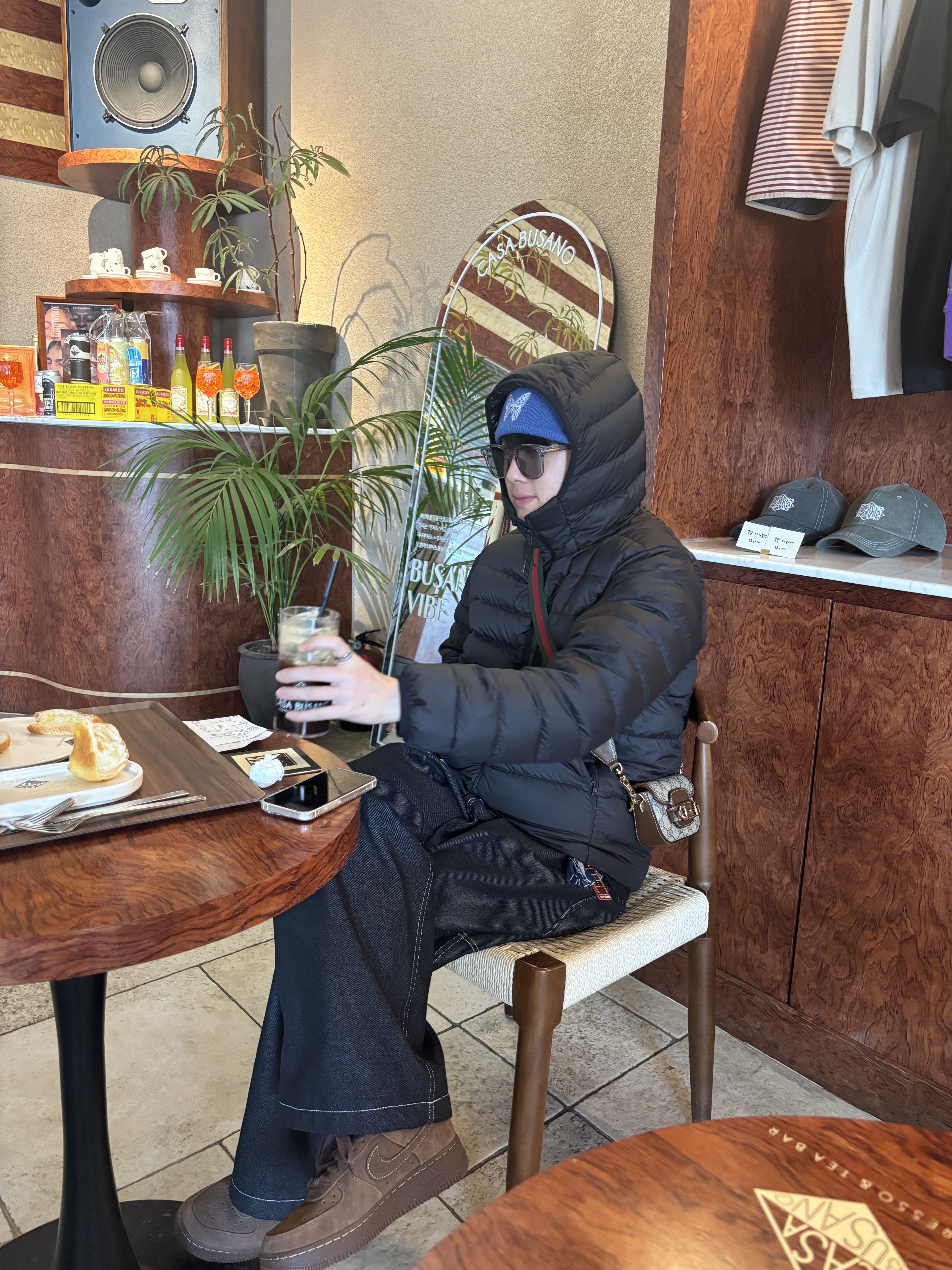 Musinsa Standard City Leisure Hooded Light Down Jacket Black, (W) Nike Air Force 1 '07 Cacao Wow 착용 스타일