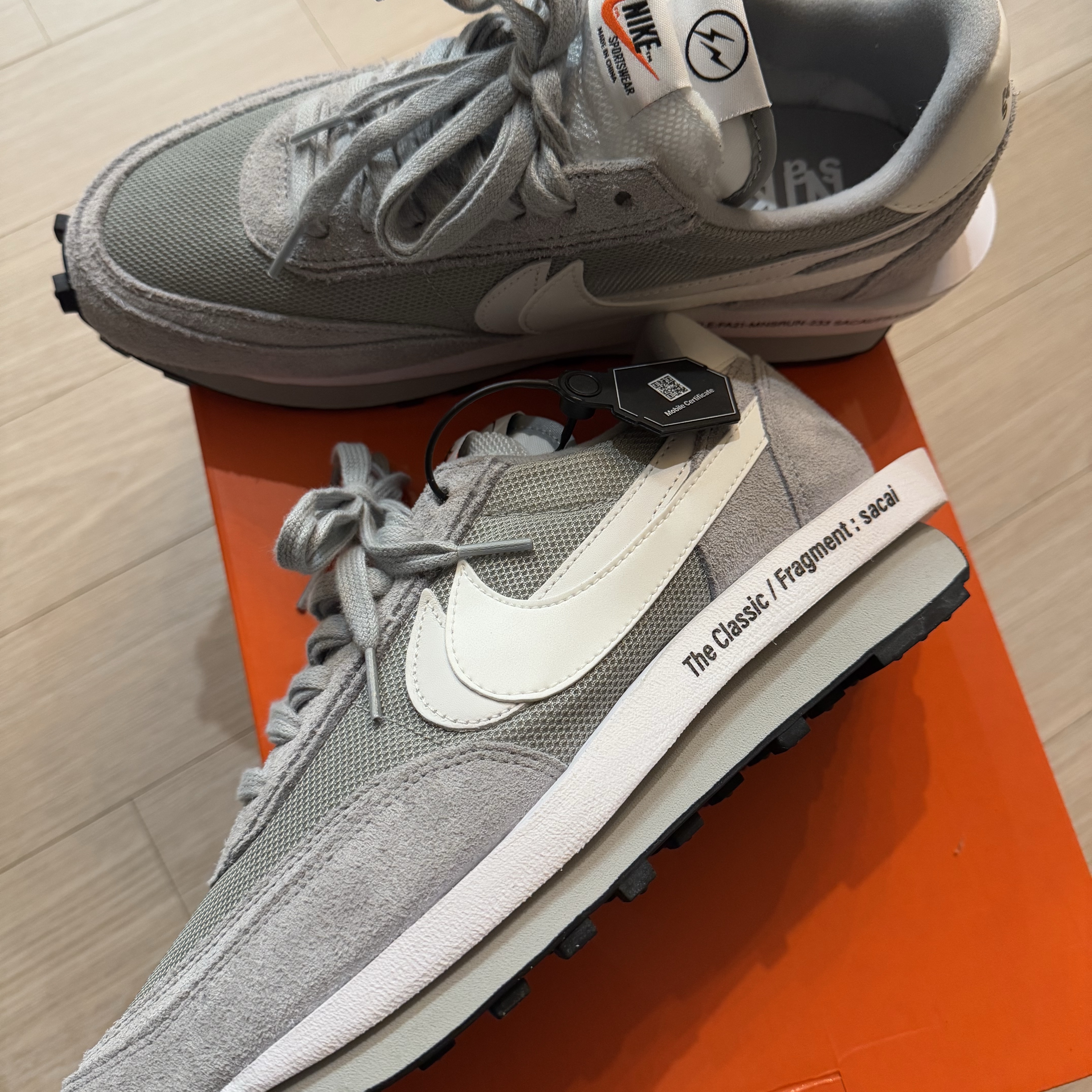 Nike x Sacai x Fragment LDWaffle Light Smoke Grey 착용 스타일 - 2