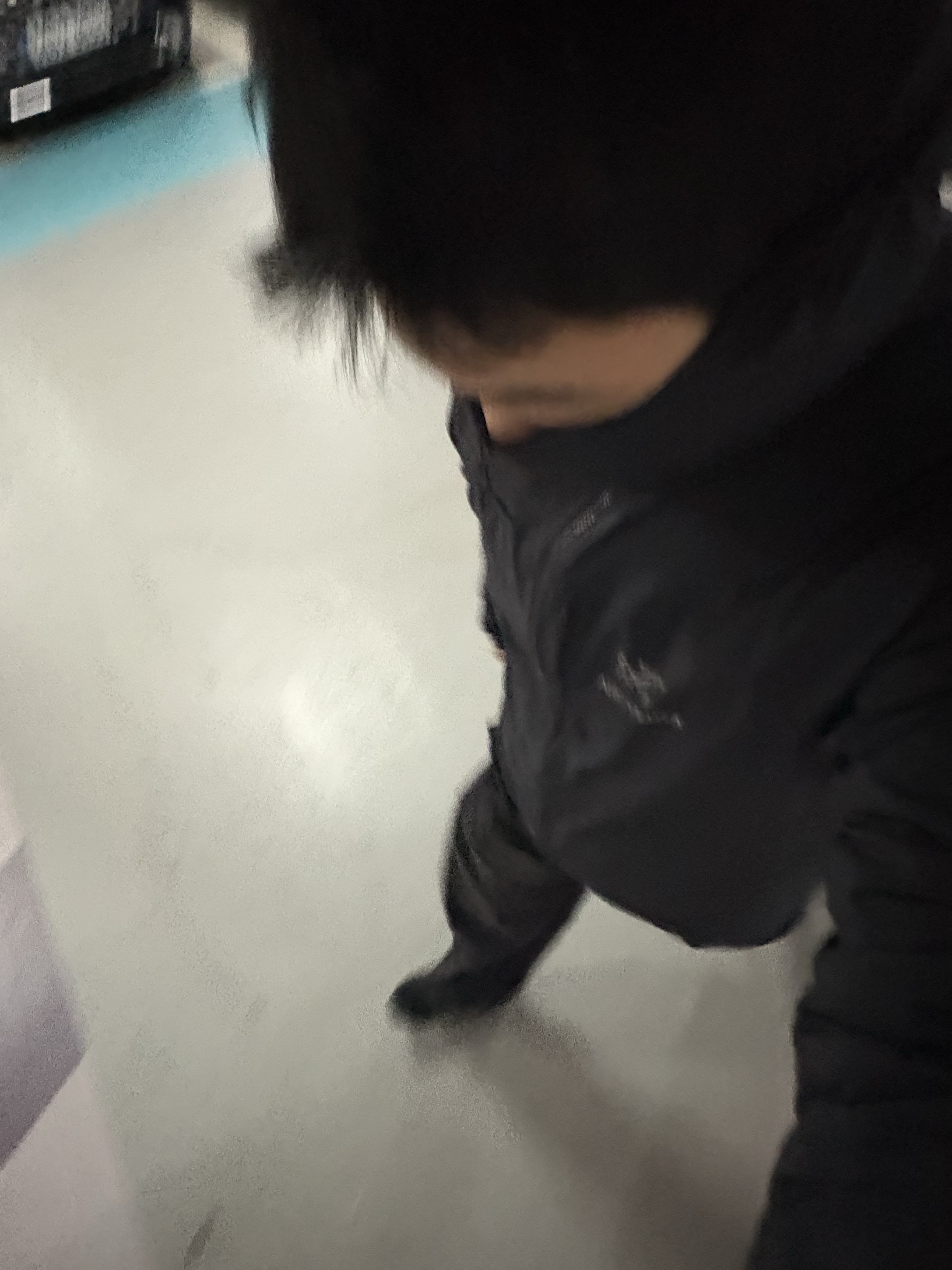 Arc'teryx Squamish Hoody Black, Asics Gel-Sonoma 15-50 Black 착용 스타일 - 2