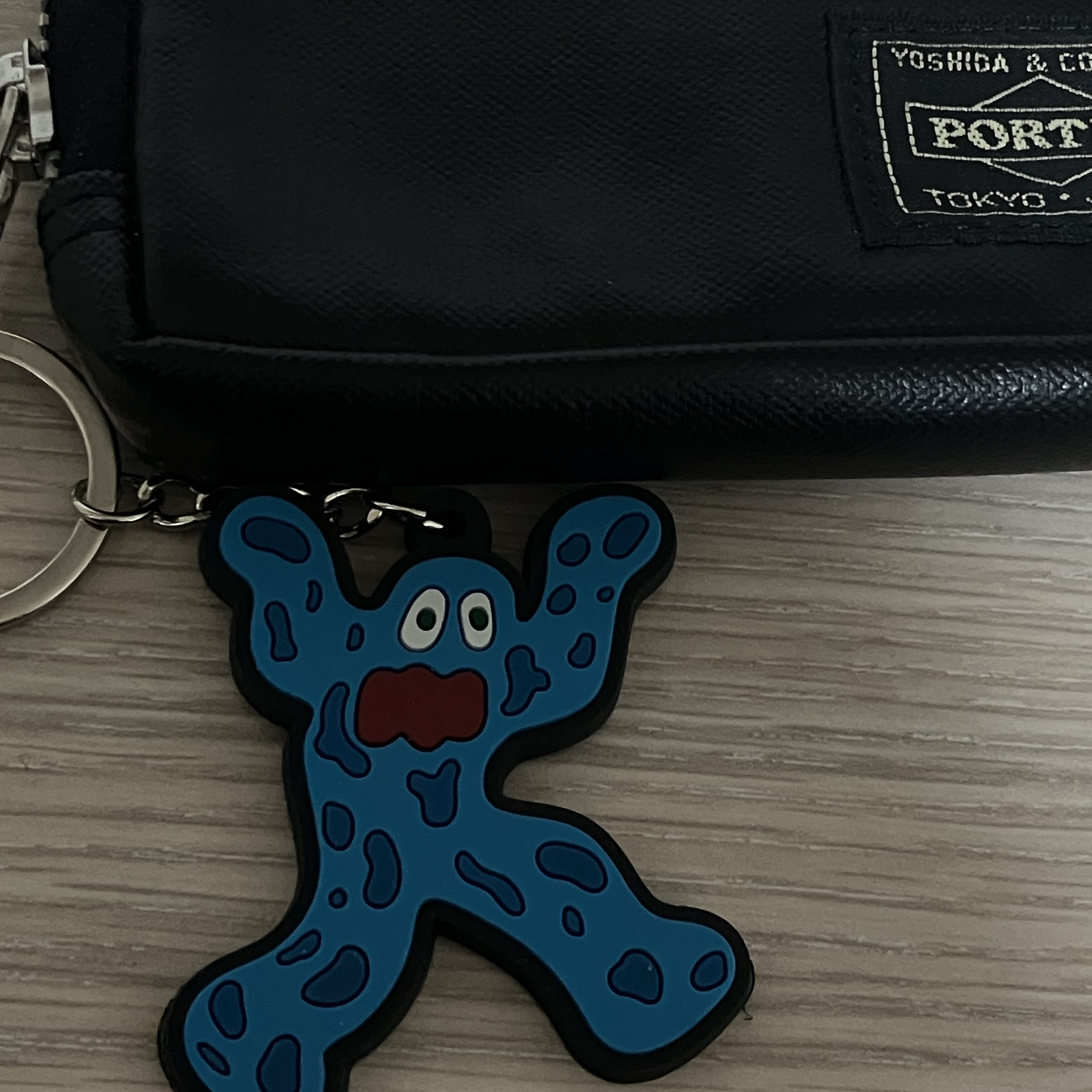 POTS Jelly Man Keyring 착용 스타일