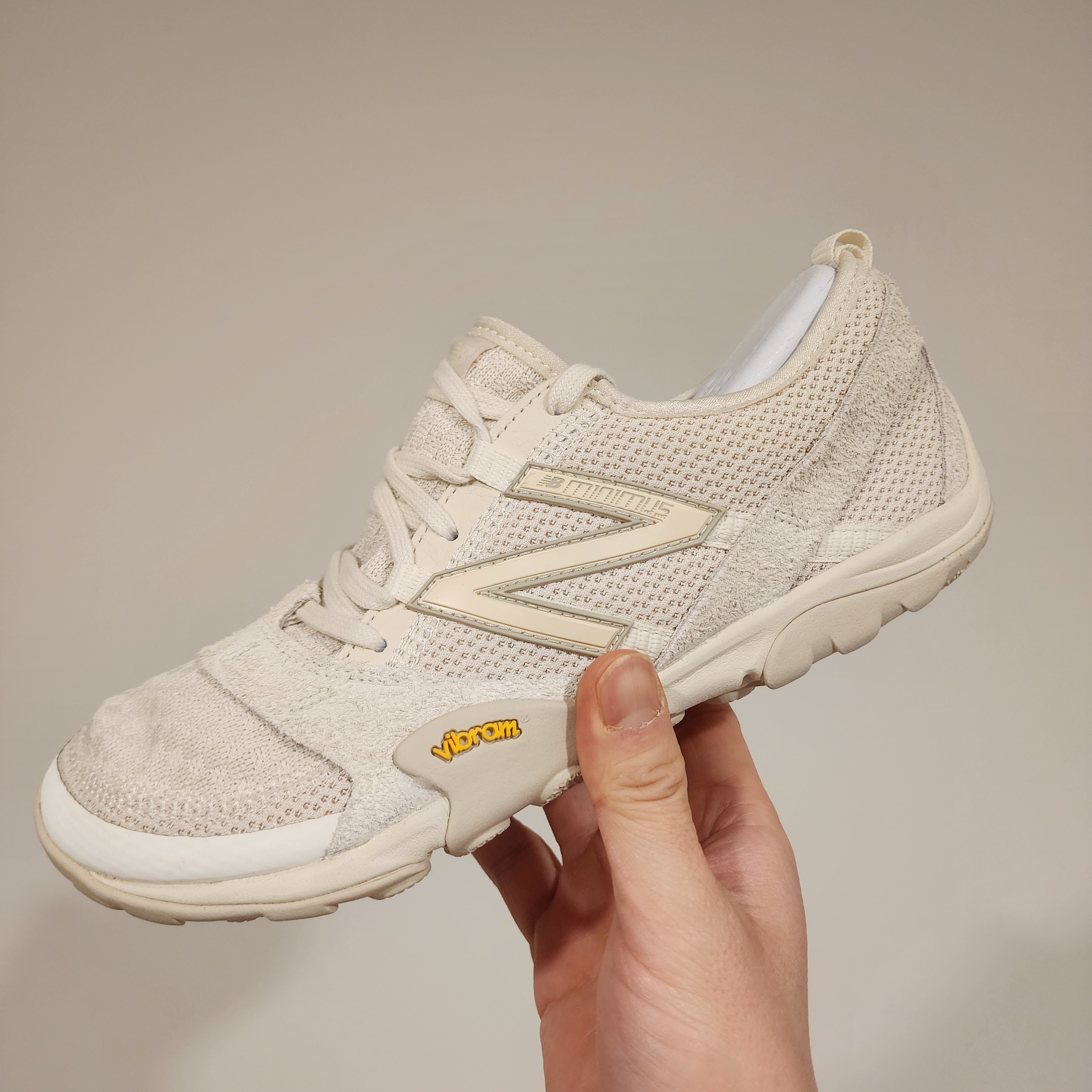 New Balance Minimus MT10O Beige 착용 스타일 - 2