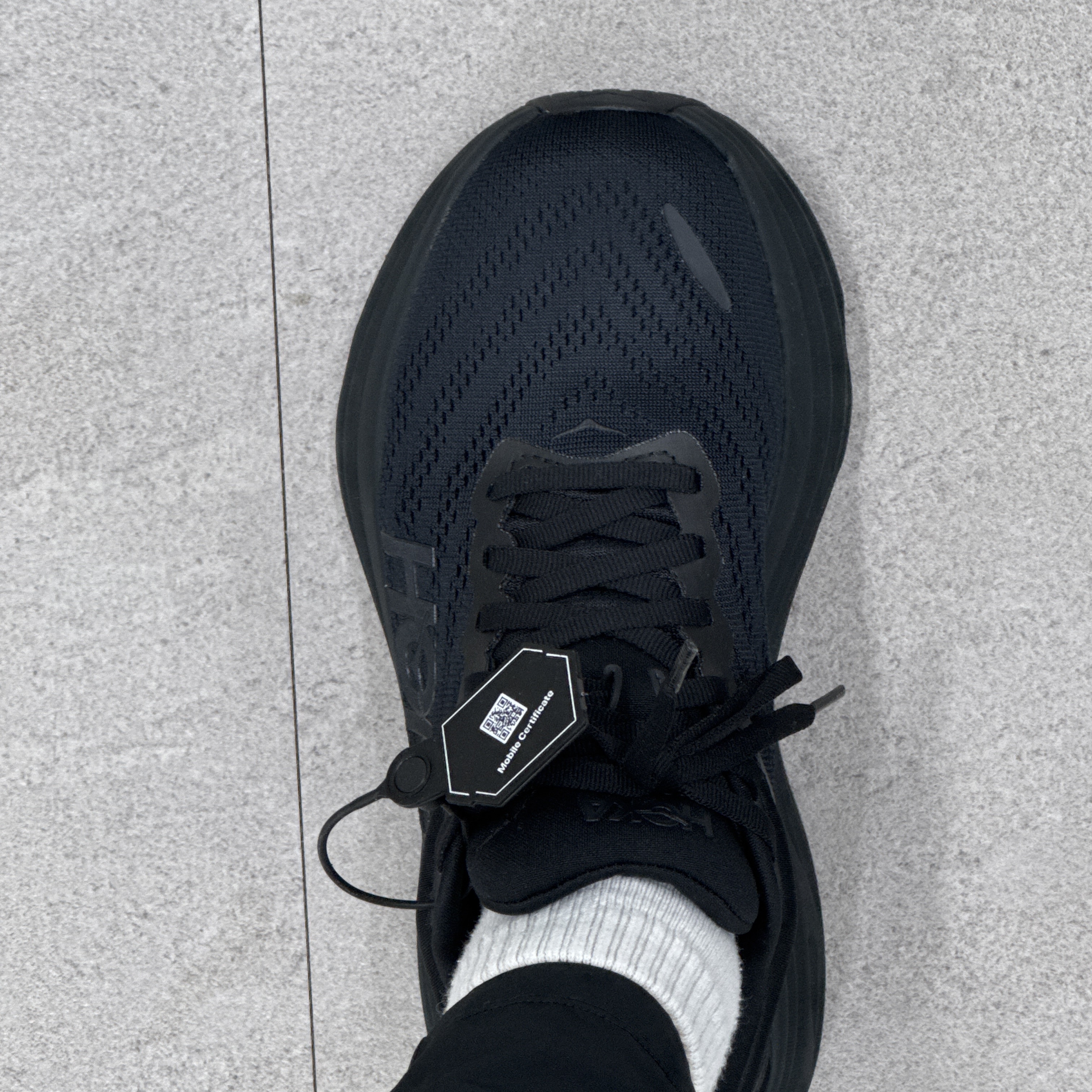 (W) Hoka Bondi 8 Black - Wide 착용 스타일