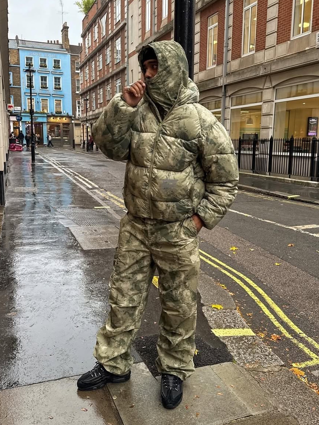 Thisisneverthat Washed Down Puffer Jacket Camo, Supreme x The North Face Summit Series Rescue Baltoro Jacket Multi Camo - 22SS 착용 스타일 - 3