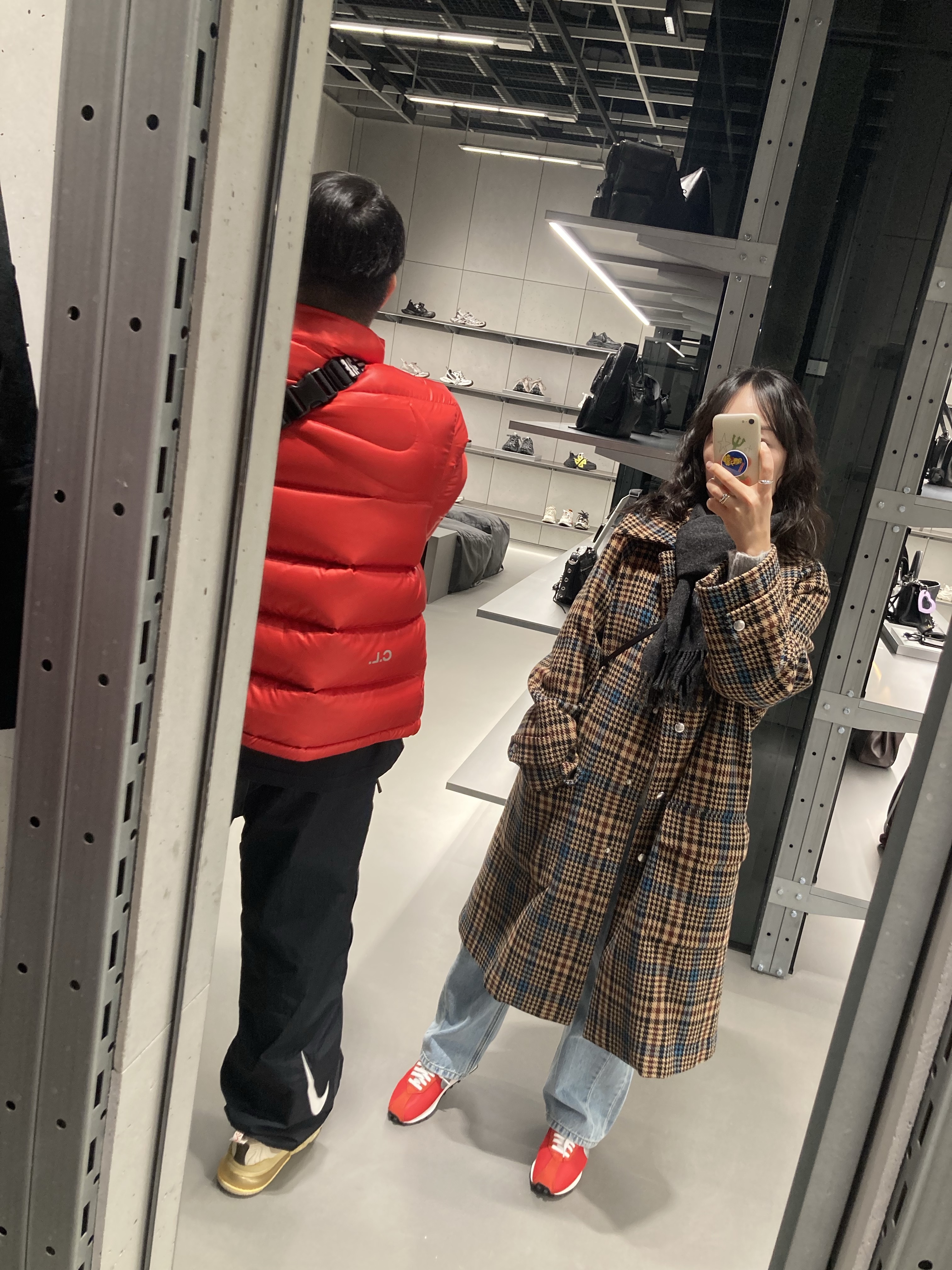 Nike x Drake Nocta Sunset Puffer Jacket Red, (W) Nike LD-1000 University Red and Metallic Silver 착용 스타일 - 1