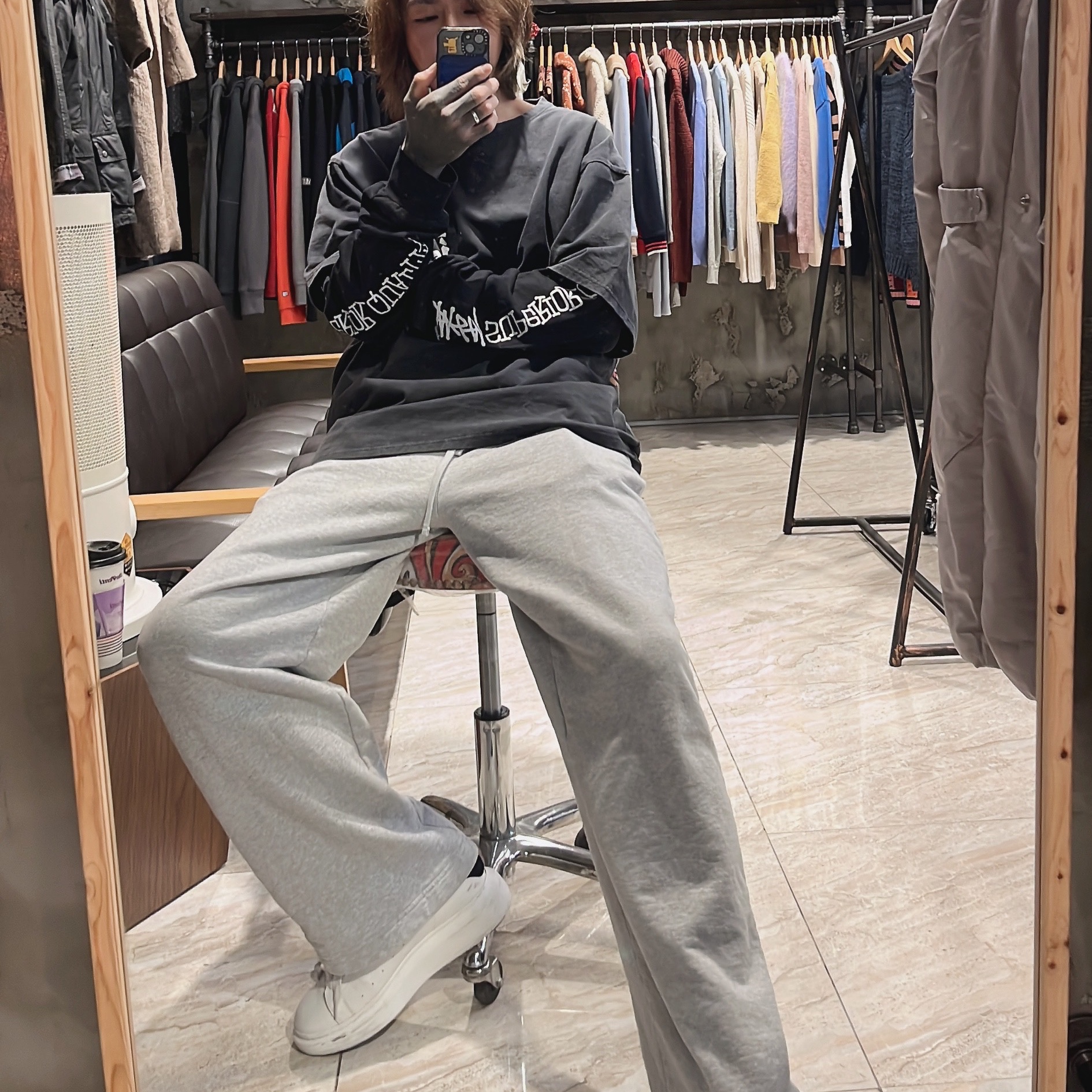 Stussy Superior Quality Pigment Dyed LS T-Shirt Black, Alexander McQueen Oversized Sneakers White Black 착용 스타일