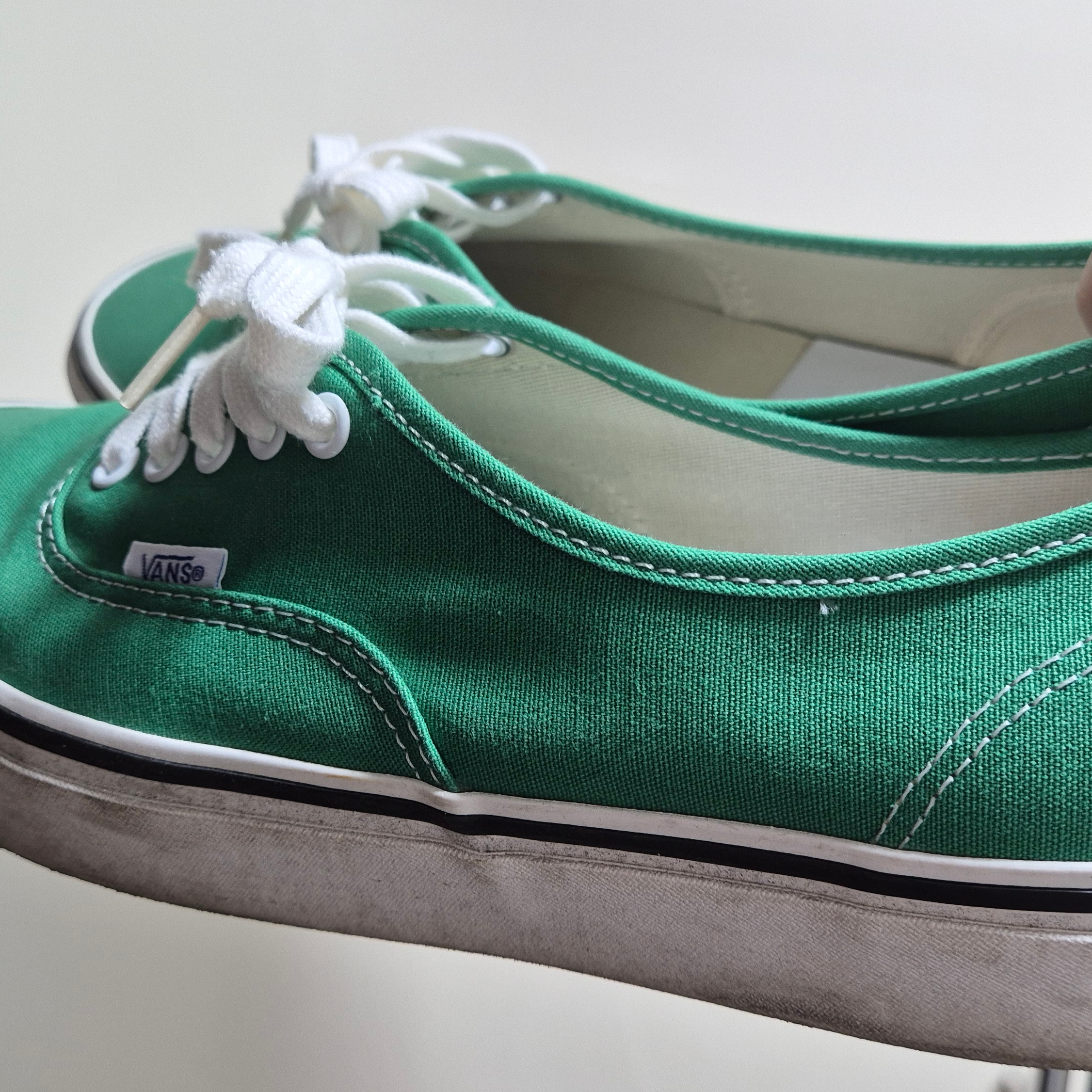Vans Authentic 44 DX Anaheim Factory Emerald Green 착용 스타일