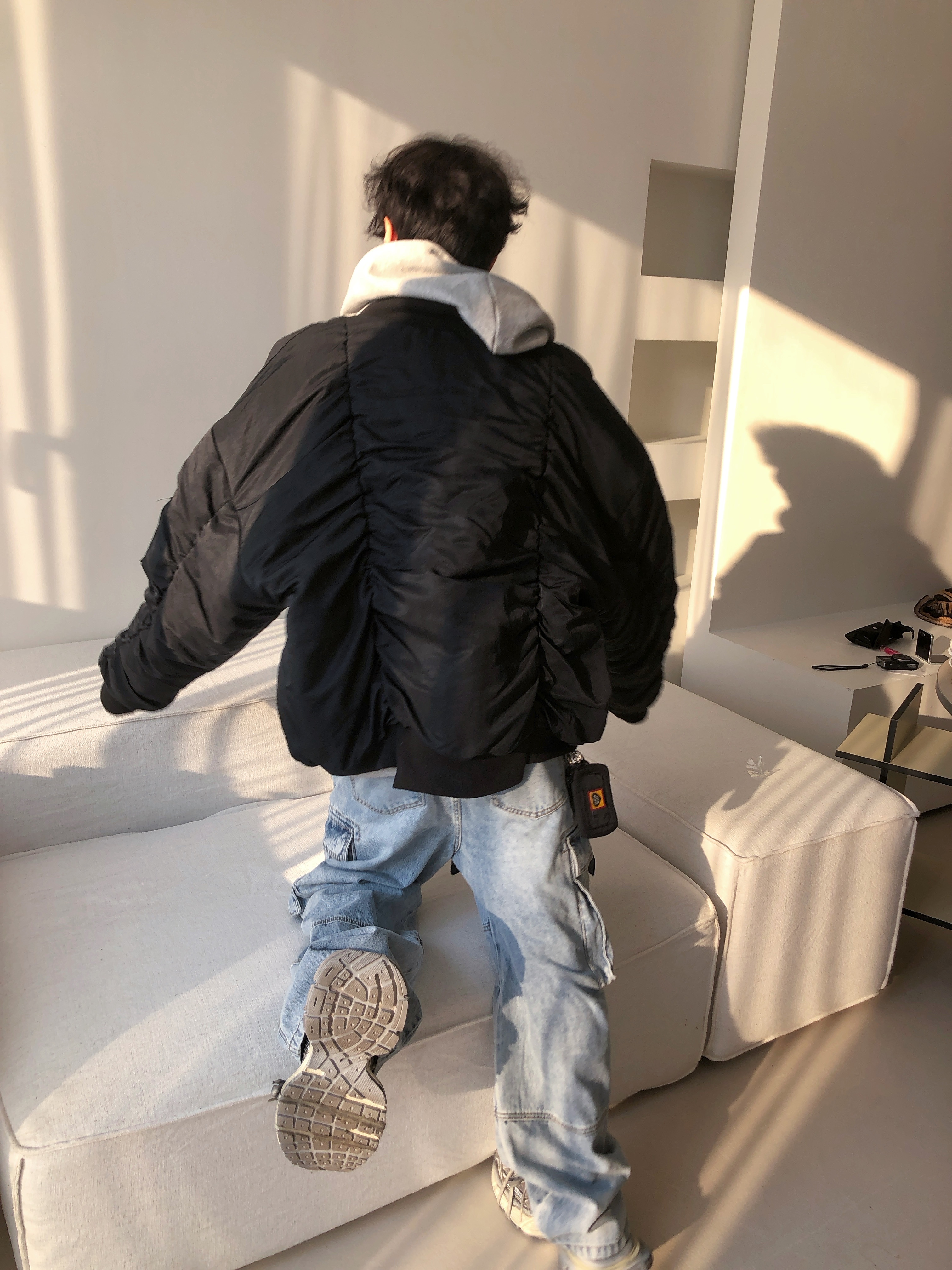 Balenciaga 3XL Sneakers Light Beige, Human Made Military Card Case Black 착용 스타일 - 4