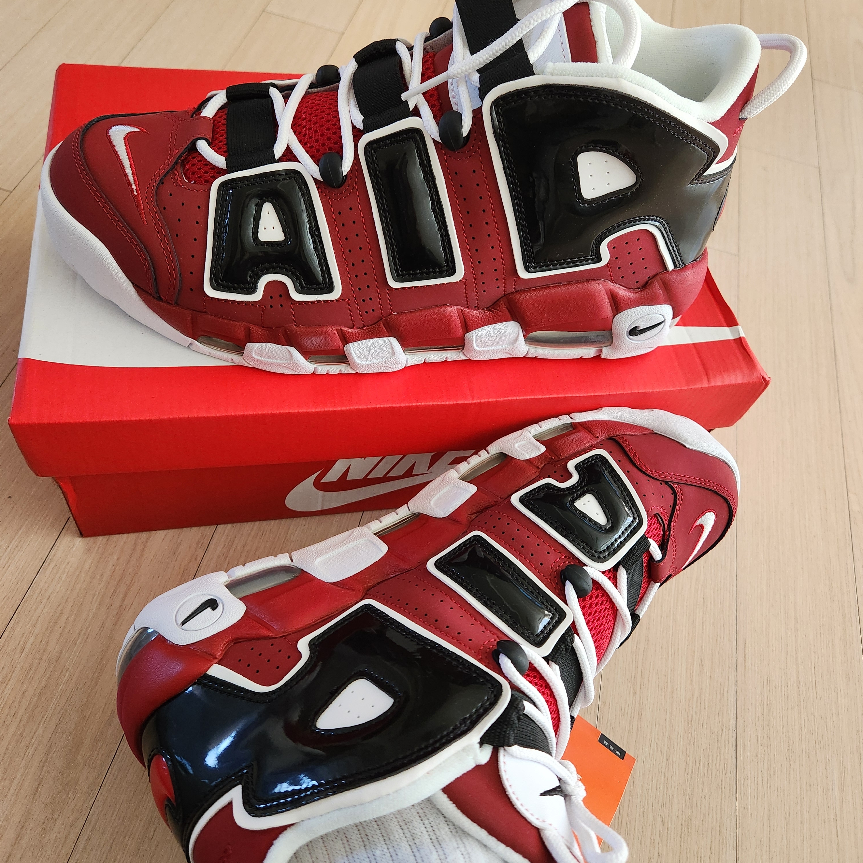 Nike Air More Uptempo 96 Bulls 2021, Nike Air More Uptempo 96 Cobalt Bliss 착용 스타일 - 3