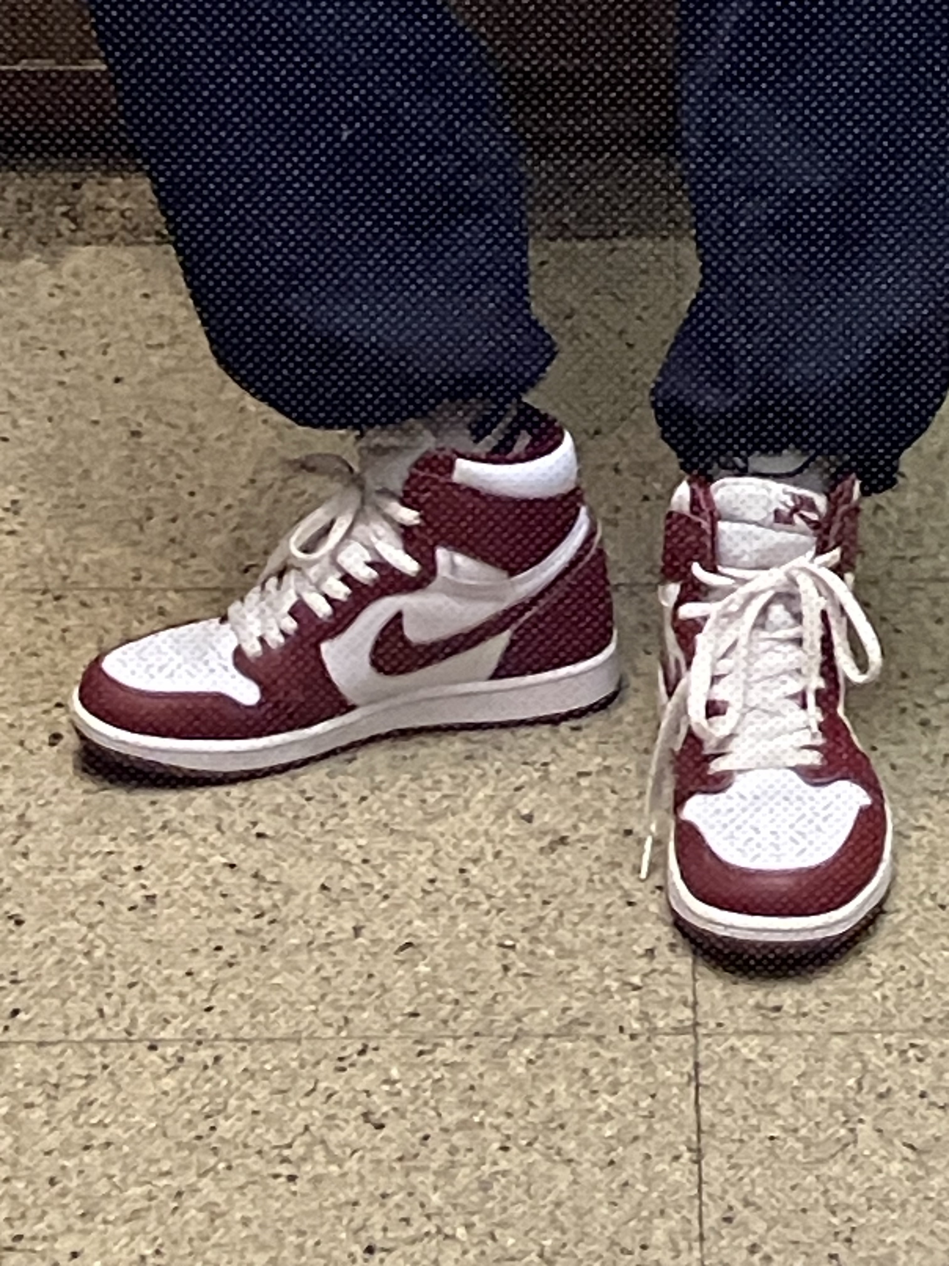 Jordan 1 Retro High OG Artisanal Red 착용 스타일 - 3