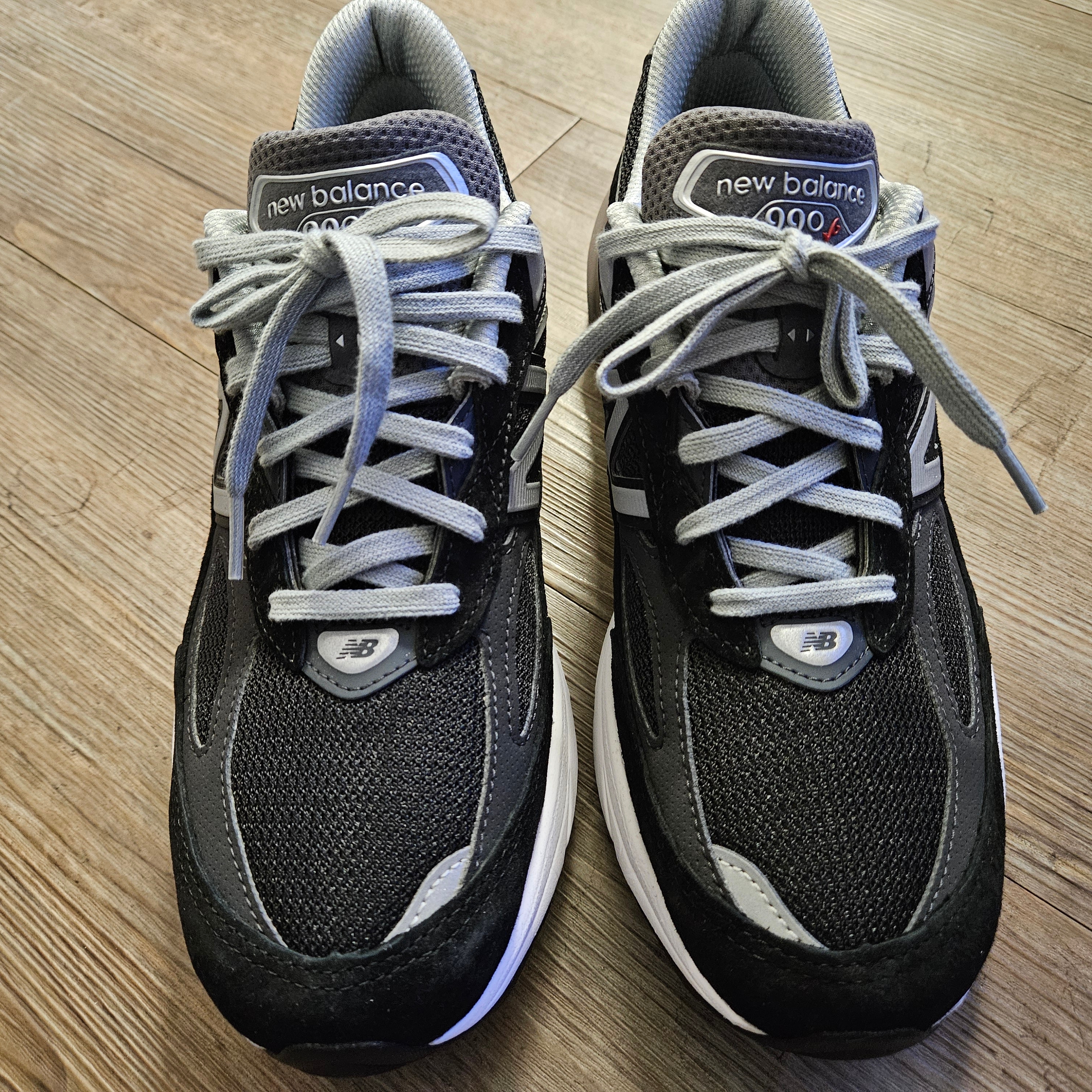 New Balance 990v6 Made in USA Black White 착용 스타일 - 2