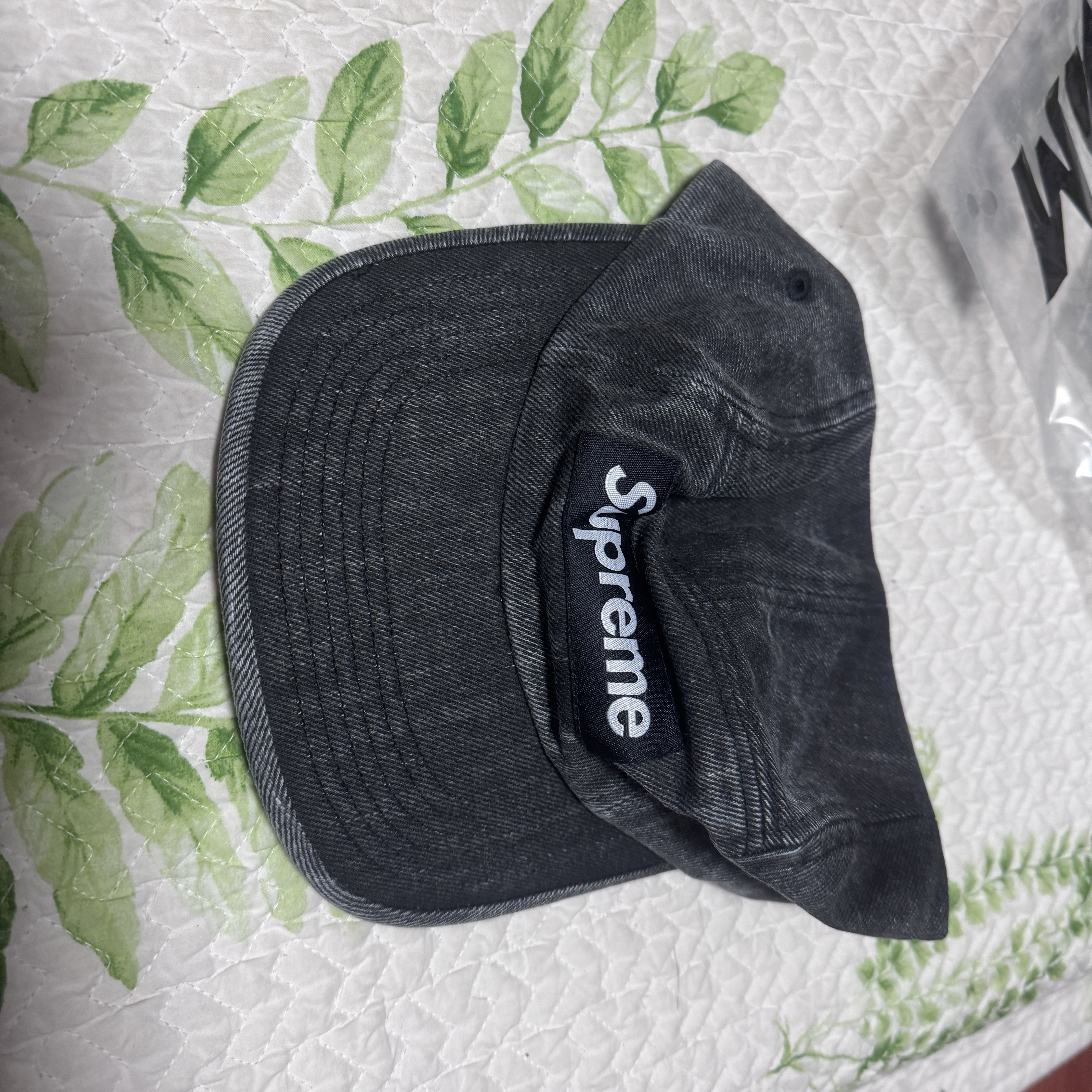 Supreme Coated Denim Camp Cap Black - 24SS 착용 스타일