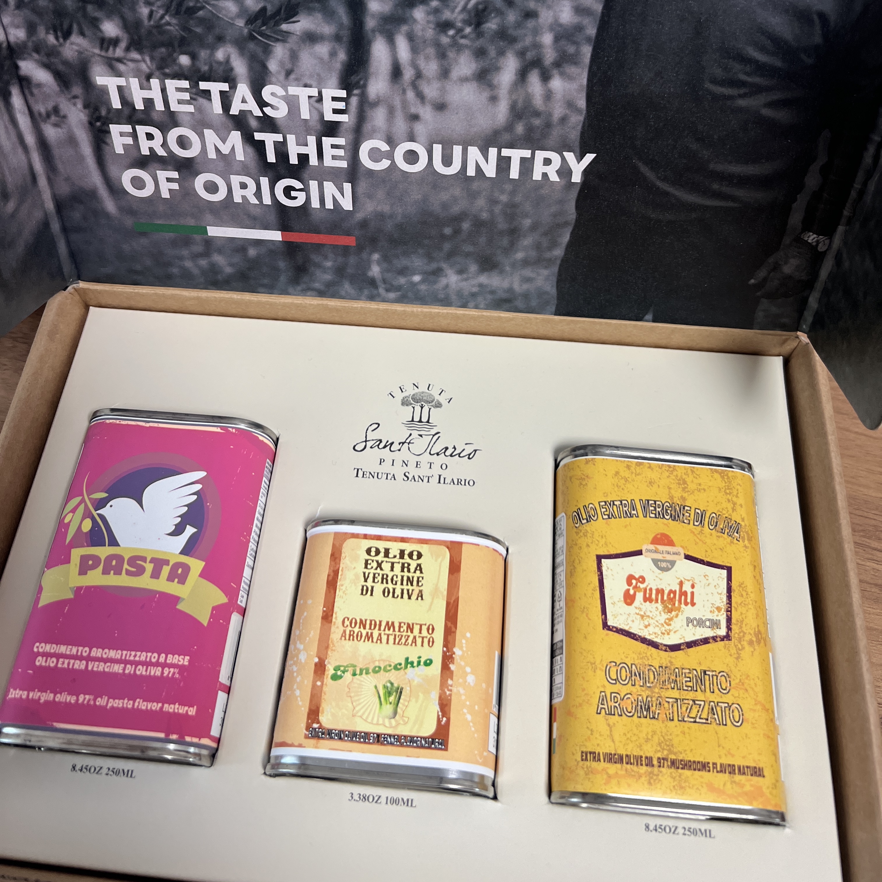 Tenuta Santilario Extra Virgin Olive Oil Can Gift Pack (Funghi 250ml+Pasta 250ml+Finoccohio 100ml) 착용 스타일