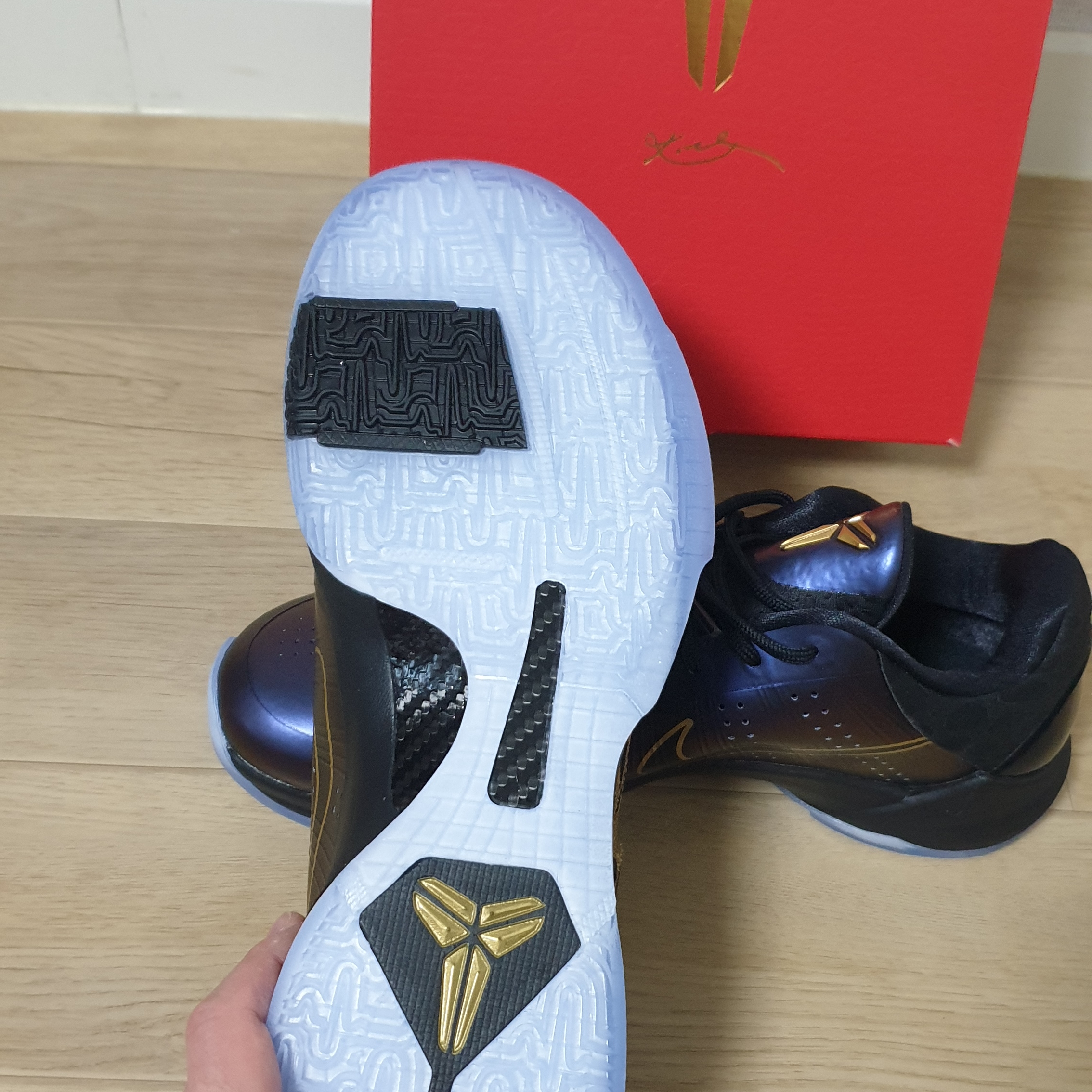 Nike Kobe 5 Protro Year of the Mamba Eggplant 착용 스타일 - 5