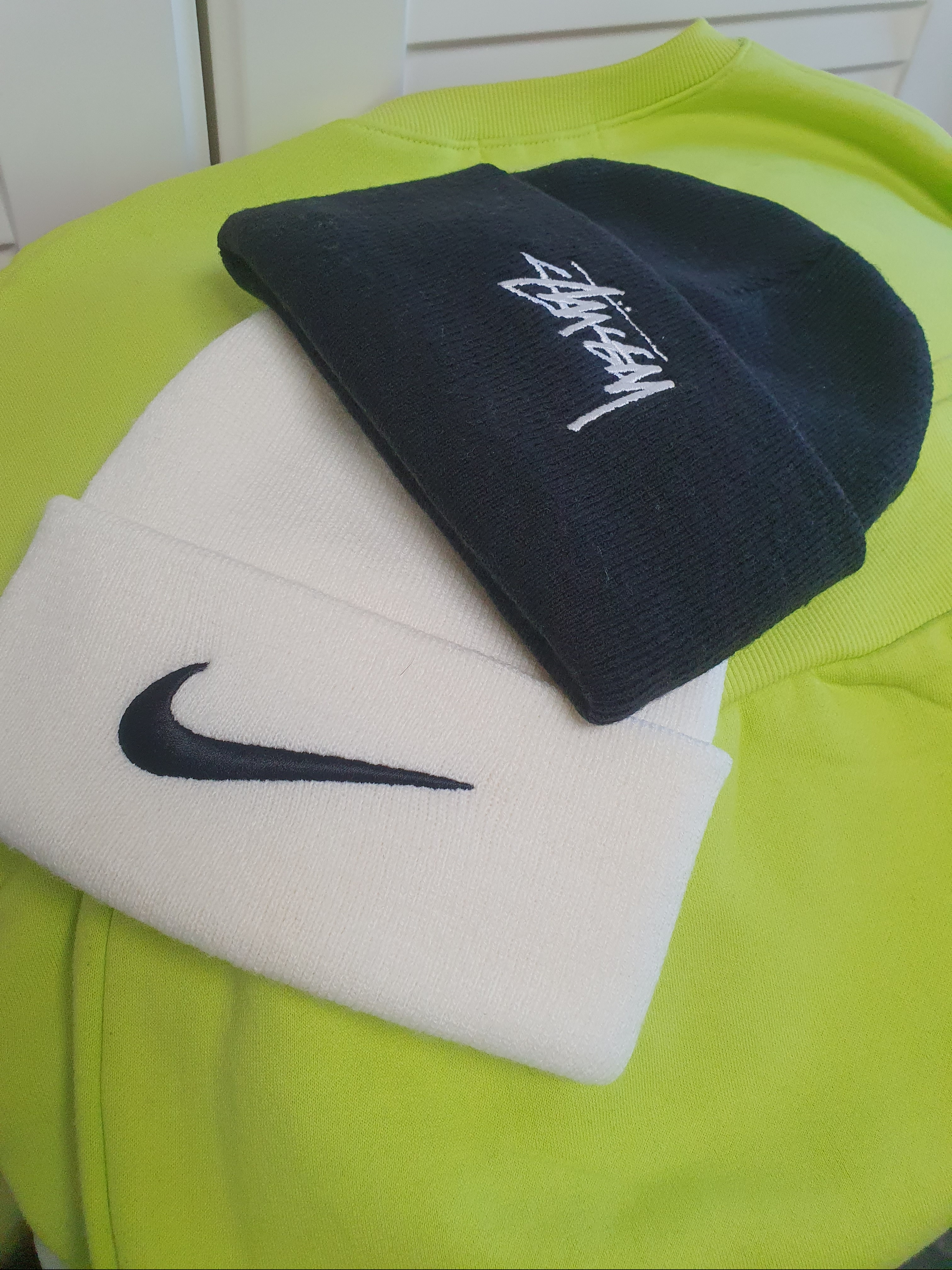 Nike x Stussy Cuff Beanie White, Nike x Stussy Cuff Beanie Black 착용 스타일 - 3