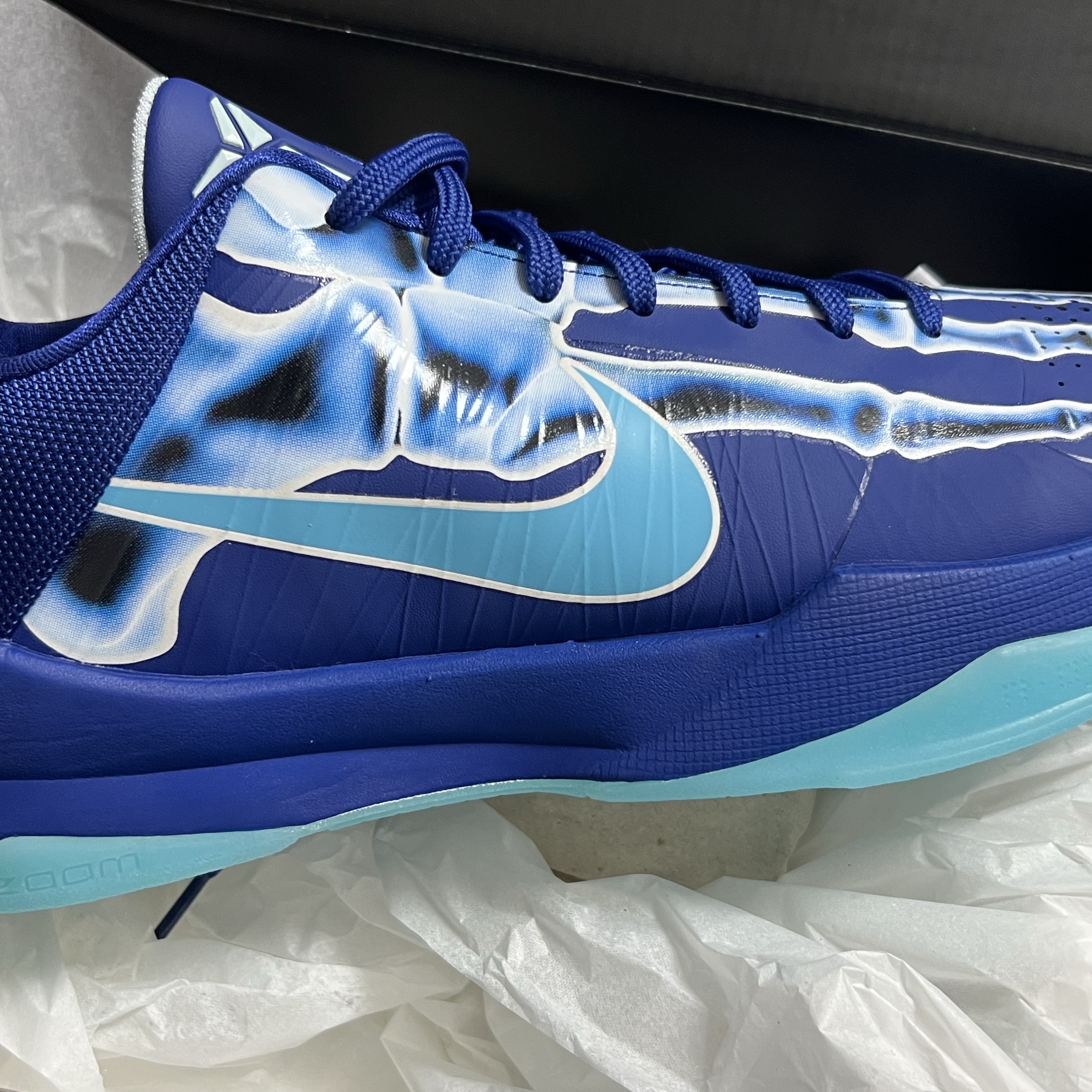 Nike Kobe 5 Protro Deep Royal Blue 착용 스타일 - 2