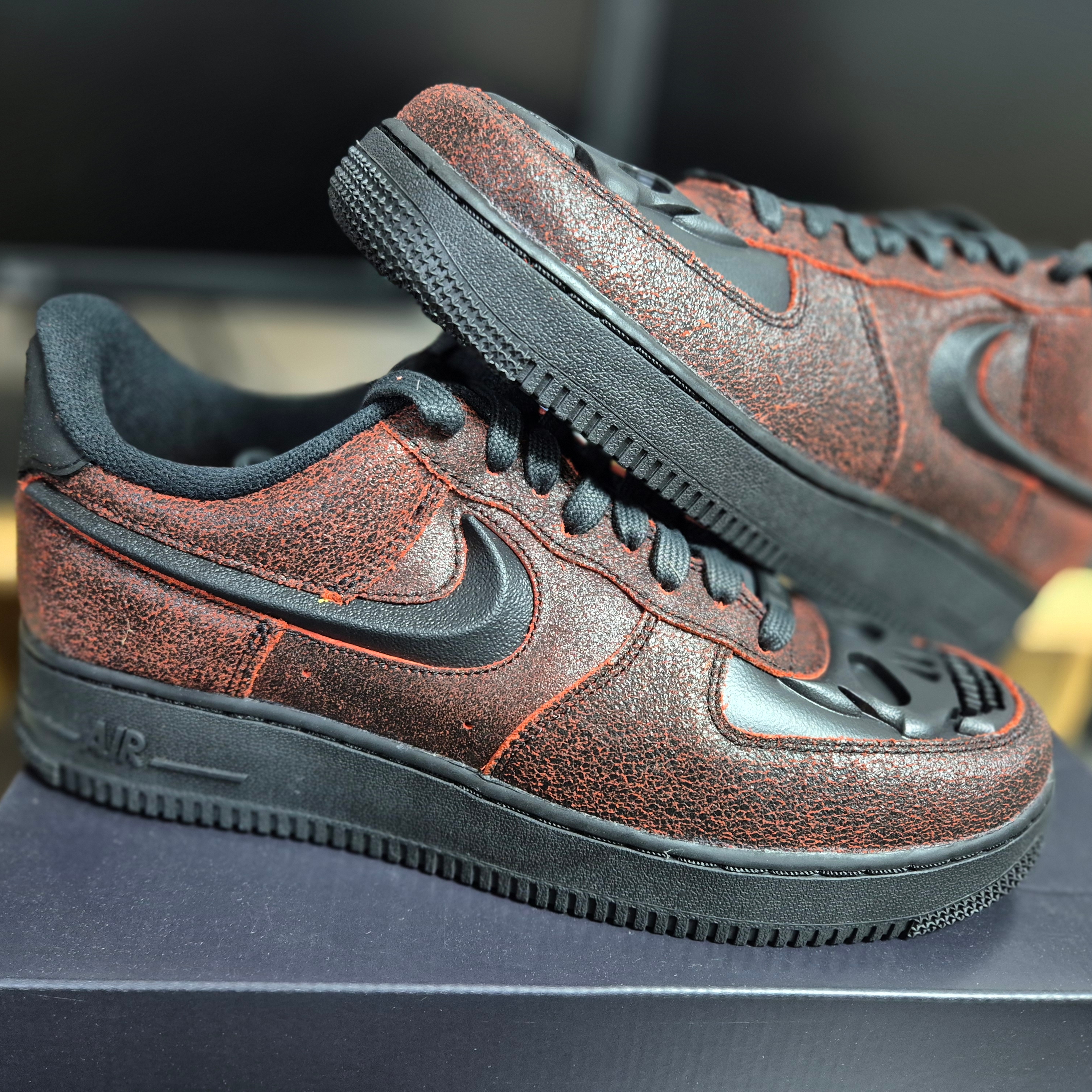 Nike Air Force 1 Retro QS Halloween 착용 스타일