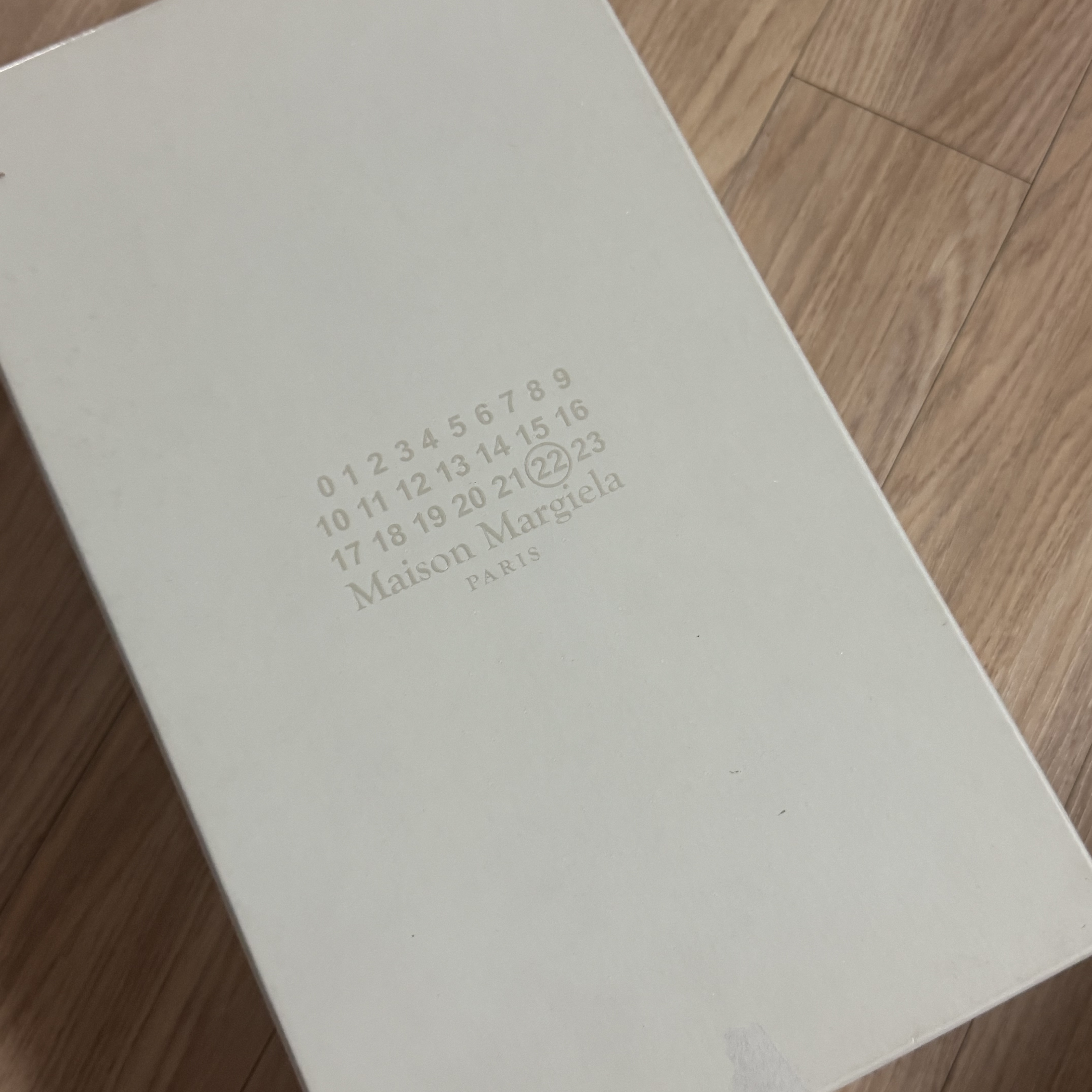 (W) Maison Margiela Tabi Mary Jane Black 착용 스타일