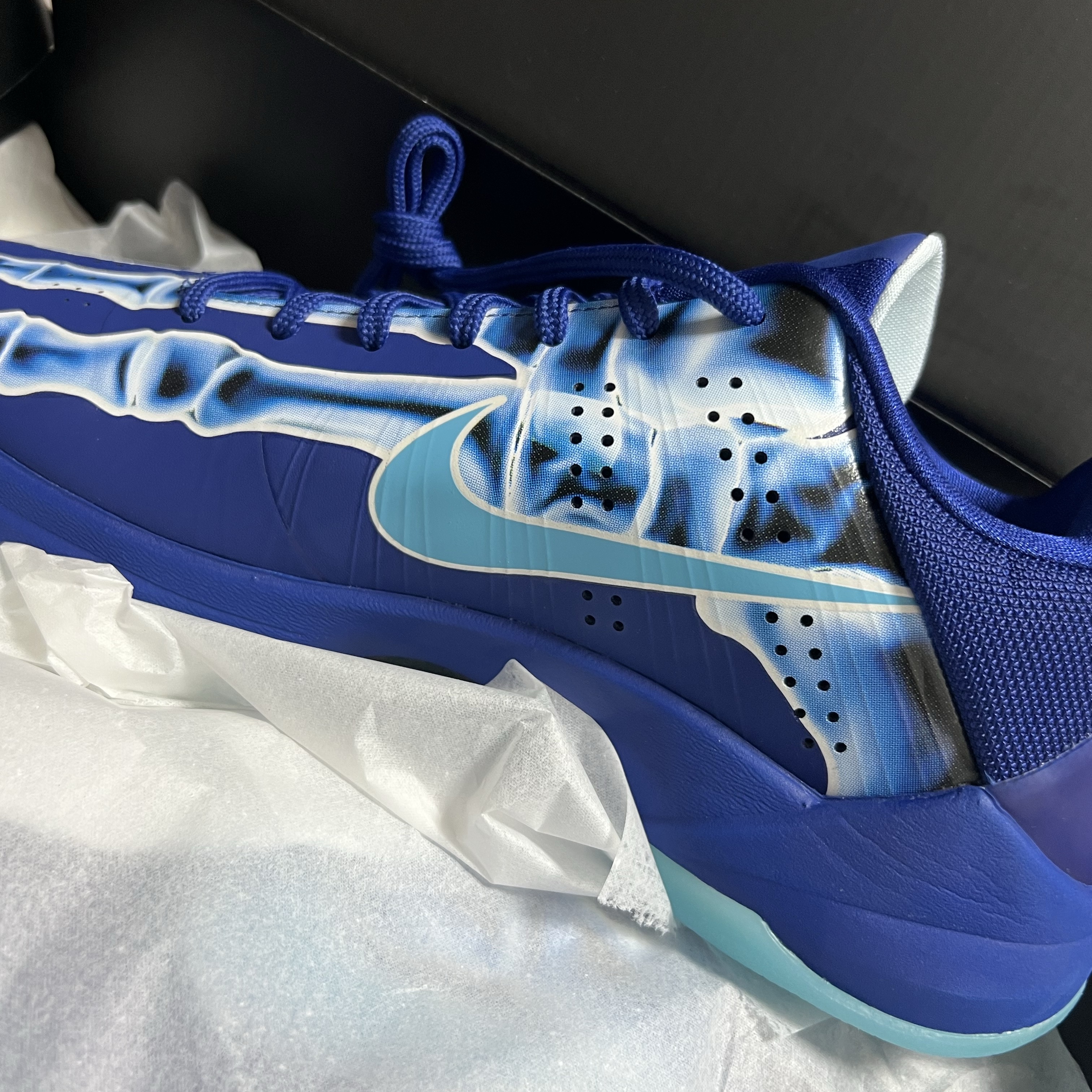 Nike Kobe 5 Protro Deep Royal Blue 착용 스타일 - 3
