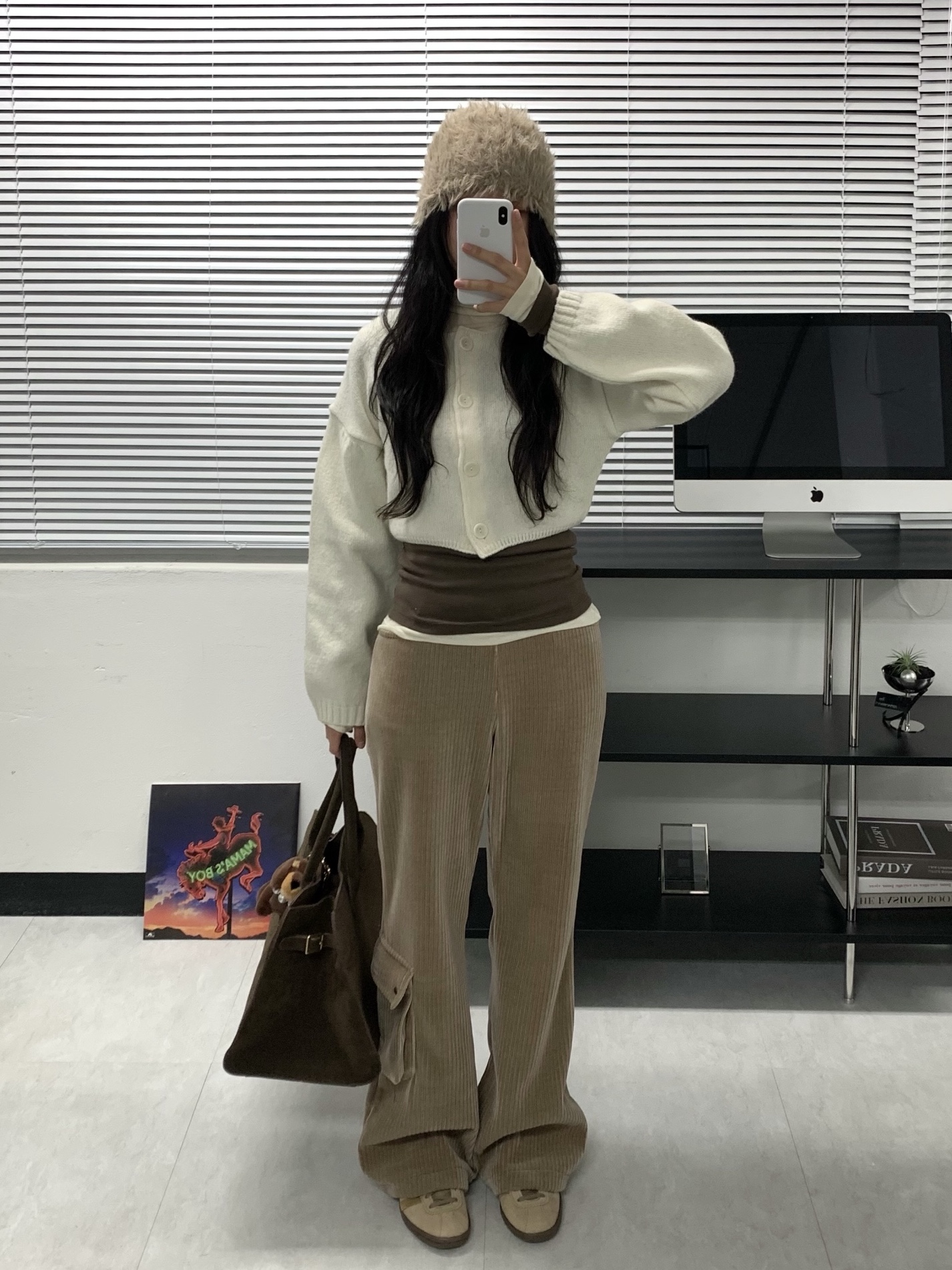 Adidas Tobacco Pantone Mesa 착용 스타일 - 1