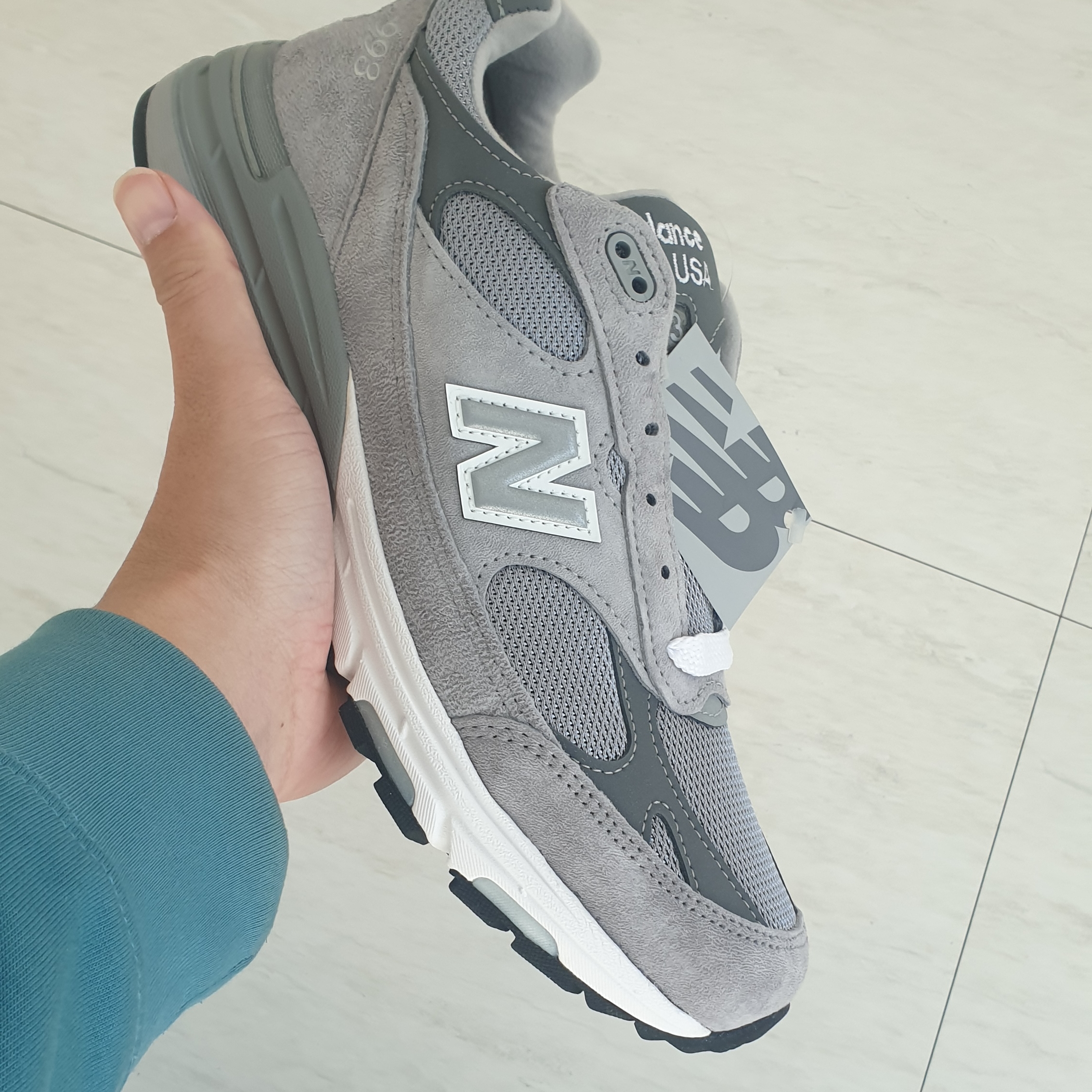 New Balance 993 Made in USA Grey - D Standard 착용 스타일