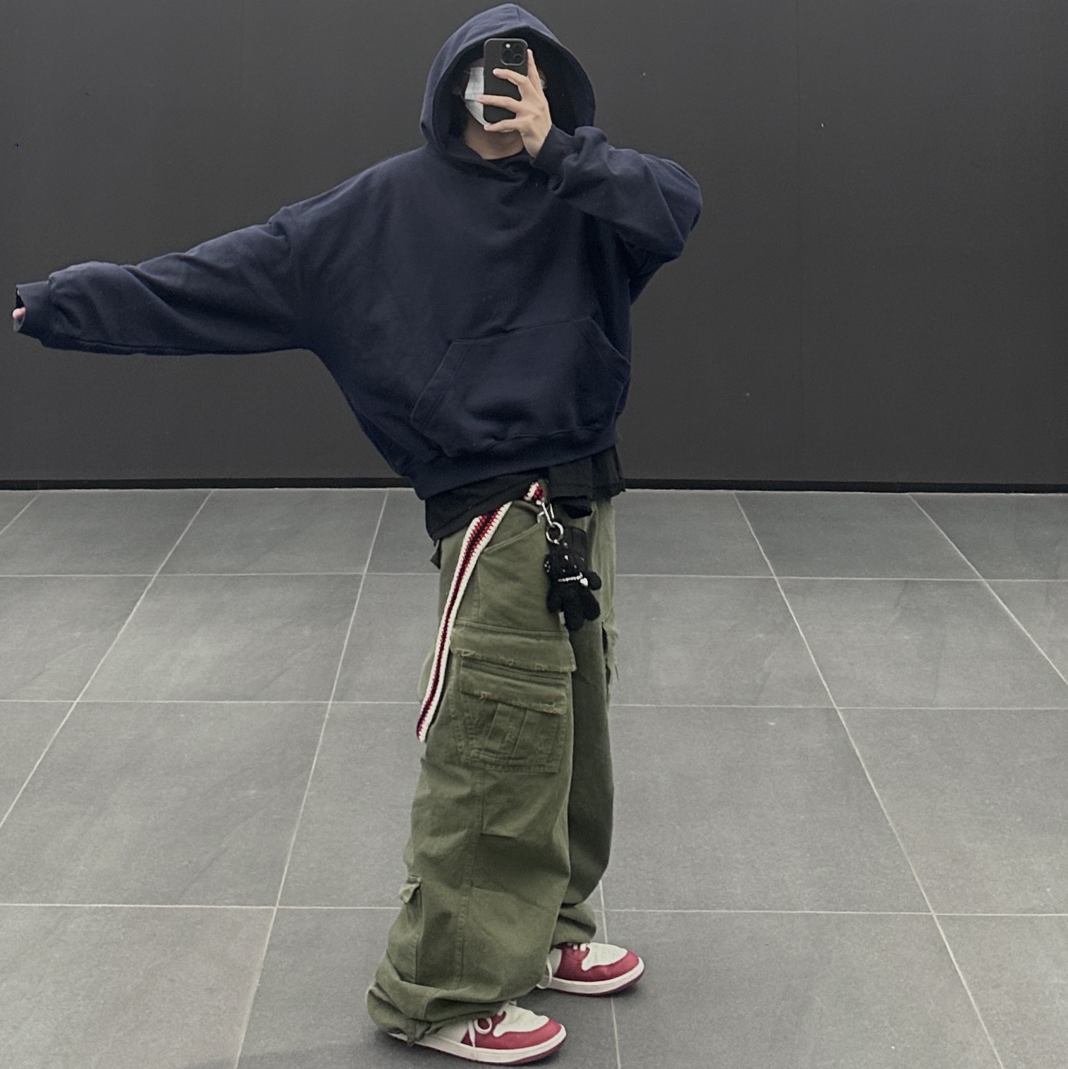 Jordan 1 Retro High OG Chicago 2022, Nonnod Double Pocket Cargo Pants Vintage Khaki 착용 스타일