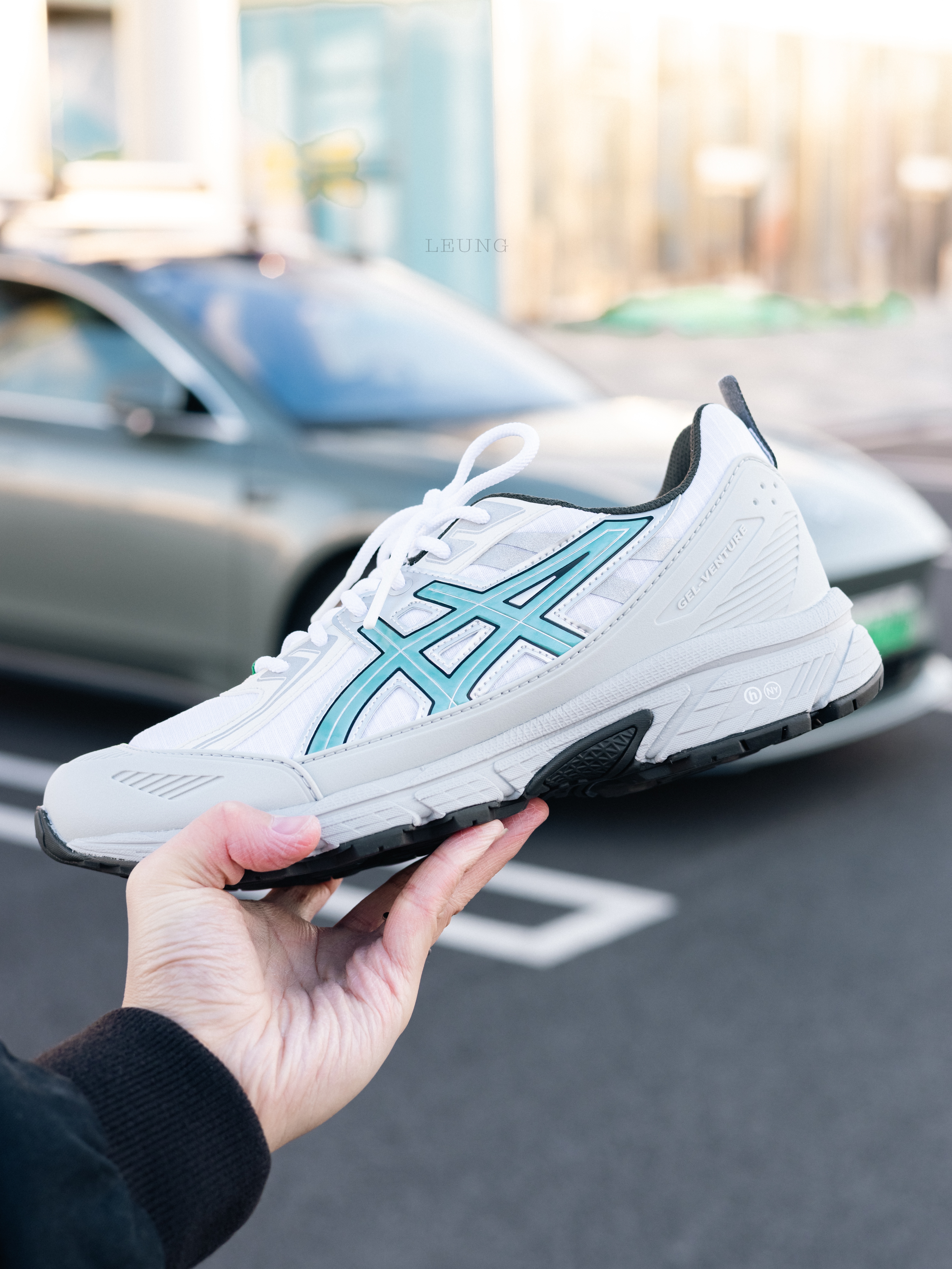Asics x Hidden NY Gel-Venture 6 Shield White Wasabi 착용 스타일 - 1