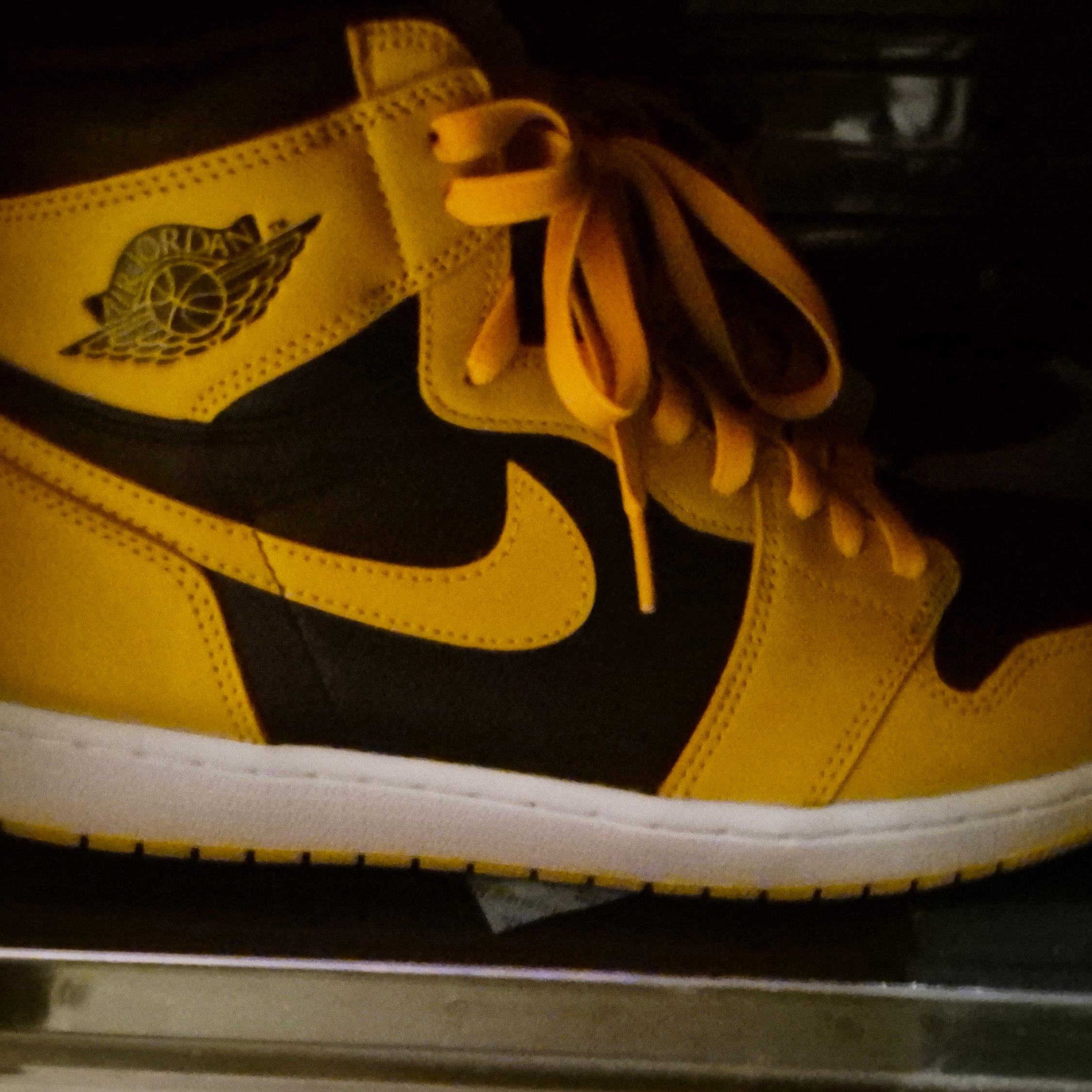 Jordan 1 Retro High OG Pollen 착용 스타일