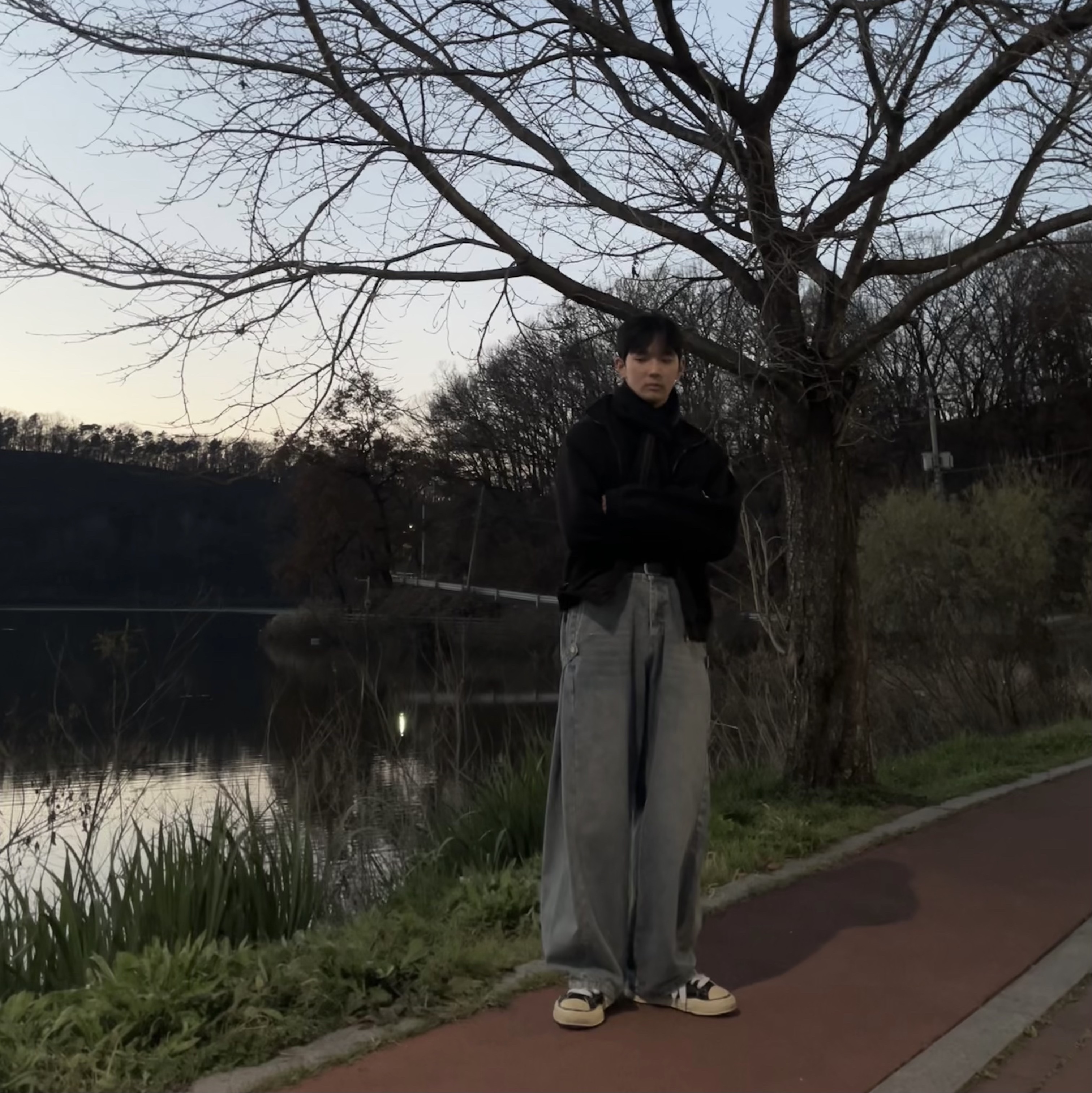 Maison Mihara Yasuhiro Peterson VL OG Sole Canvas Low-top Sneakers Black 착용 스타일