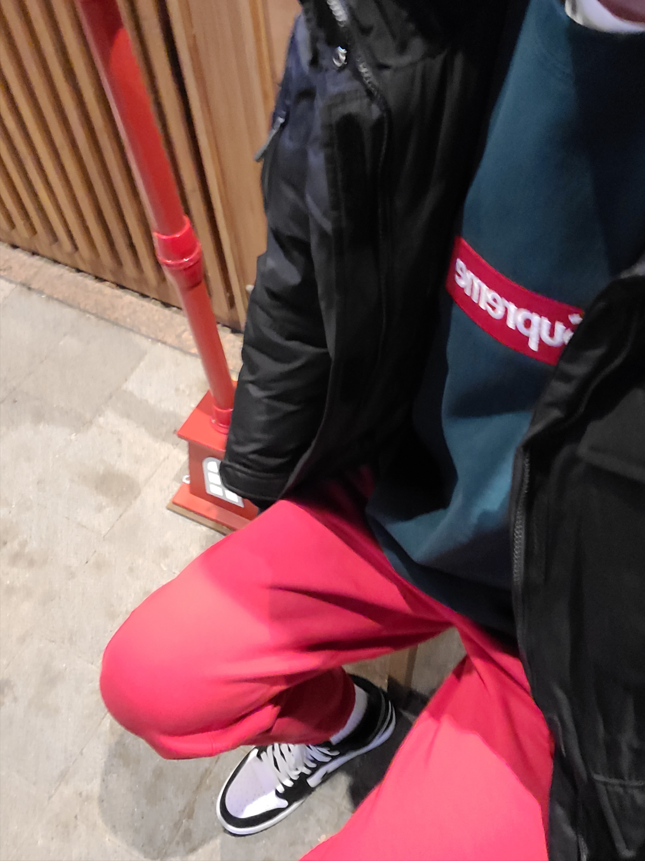Supreme Box Logo Crewneck Dark Pine - 22FW, Nike NRG Solo Swoosh Fleece Pants Gym Red - US/EU 착용 스타일 - 2