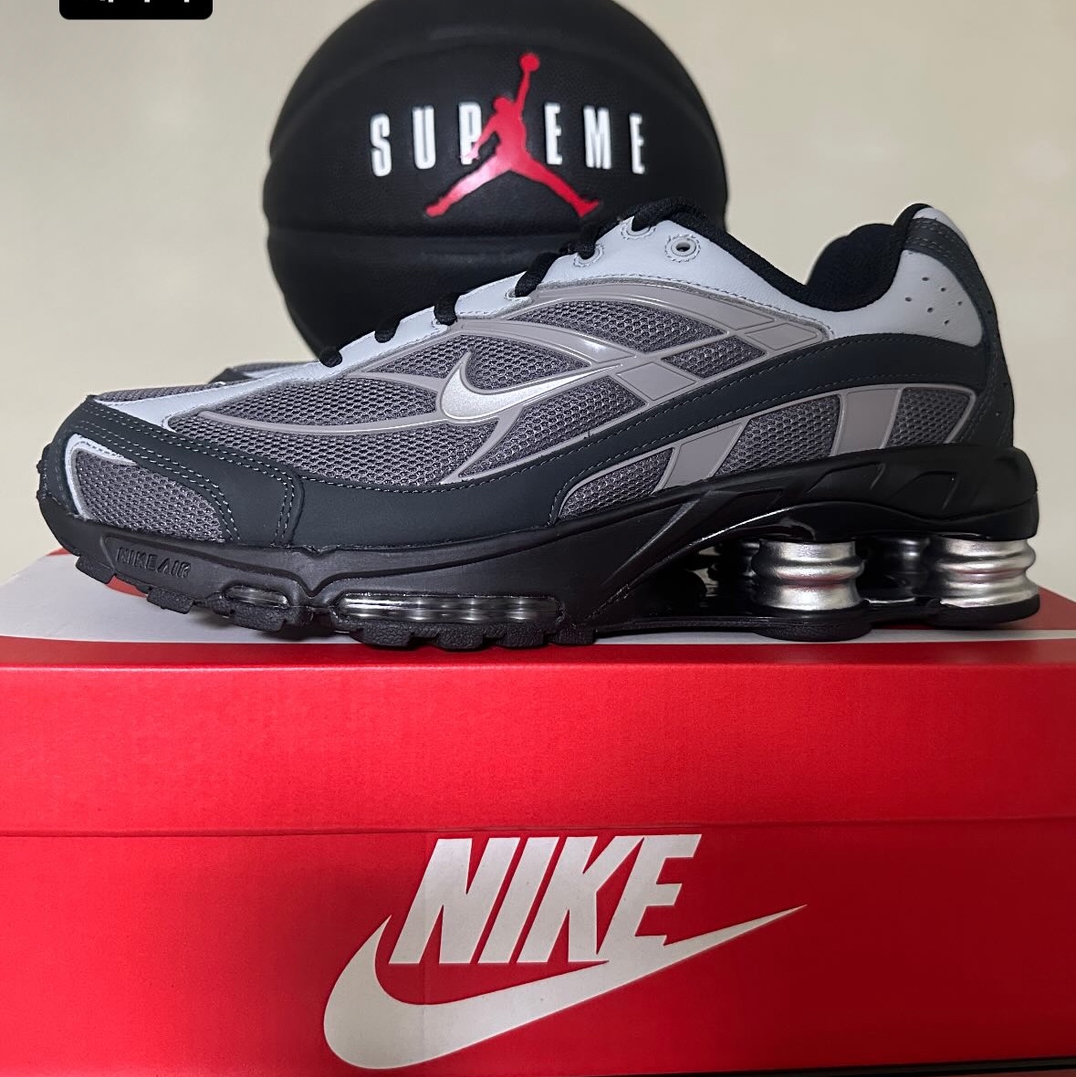 Nike Shox Ride 2 Light Graphite Anthracite 착용 스타일