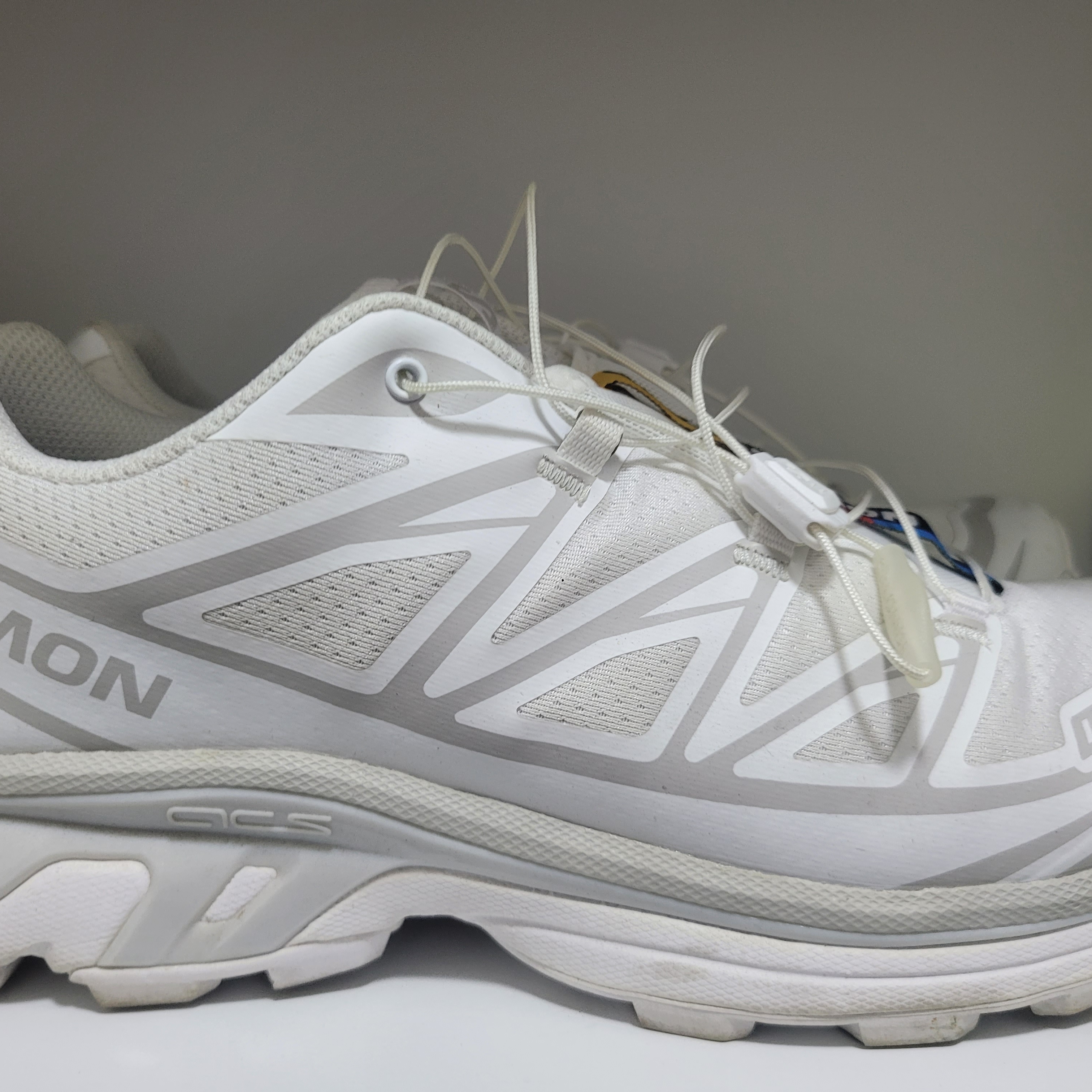 Salomon XT-6 ADV White 착용 스타일